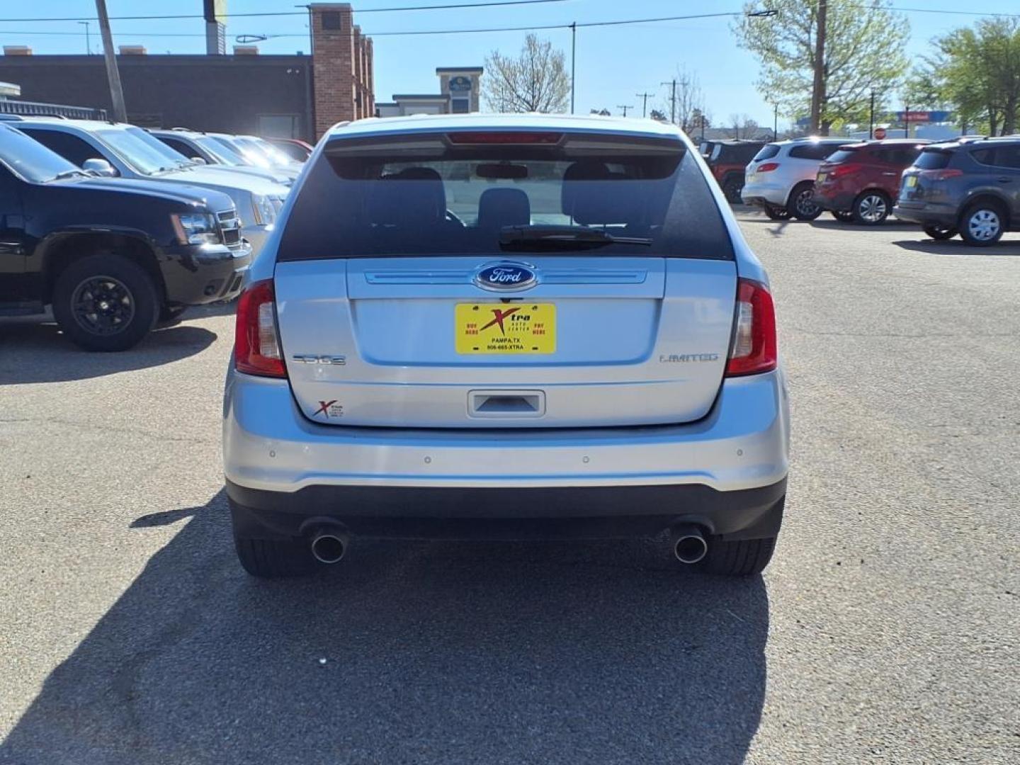 2011 Ingot Silver Metallic Ux Ford Edge Limited (2FMDK3KCXBB) with an 3.5L 3.5L V6 285hp 253ft. lbs. Sequential Multiport Fuel Injection engine, 6-Speed Shiftable Automatic transmission, located at 1401 N. Hobart, Pampa, TX, 79065, (806) 665-9872, 35.549953, -100.975098 - Photo#3