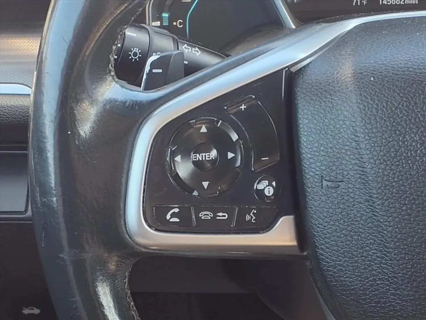 2019 Honda CIVIC TOURING (JHMFC1F9XKX) with an 1.5L engine, CVT transmission, located at 1401 N. Hobart, Pampa, TX, 79065, (806) 665-9872, 35.549953, -100.975098 - **Discover Adventure with the 2019 Honda Civic Touring Sedan at Xtra Auto Center in Pampa, TX!**<br /> <br /> Are you searching for a reliable and stylish vehicle that can seamlessly adapt to your lifestyle? Look no further than the 2019 Honda Civic Touring Sedan, available now at Xtra Auto Center i - Photo#8