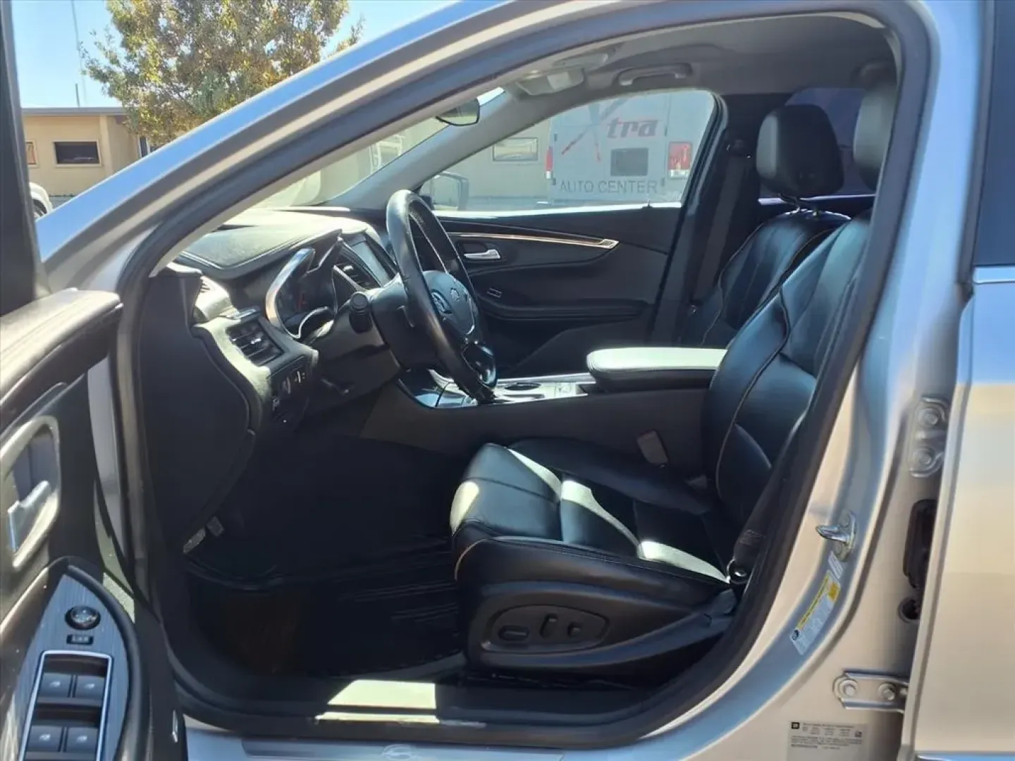 2018 Chevrolet Impala Premier (2G1125S33J9) with an Other engine, Automatic transmission, located at 1401 N. Hobart, Pampa, TX, 79065, (806) 665-9872, 35.549953, -100.975098 - **Elevate Your Daily Drive with the 2018 Chevrolet Impala Premier Perfect for Commuters and Families Alike!**<br /> <br /> Are you in search of a reliable sedan that balances style, comfort, and performance for your daily commute or family outings? Look no further! The 2018 Chevrolet Impala Premier - Photo#10