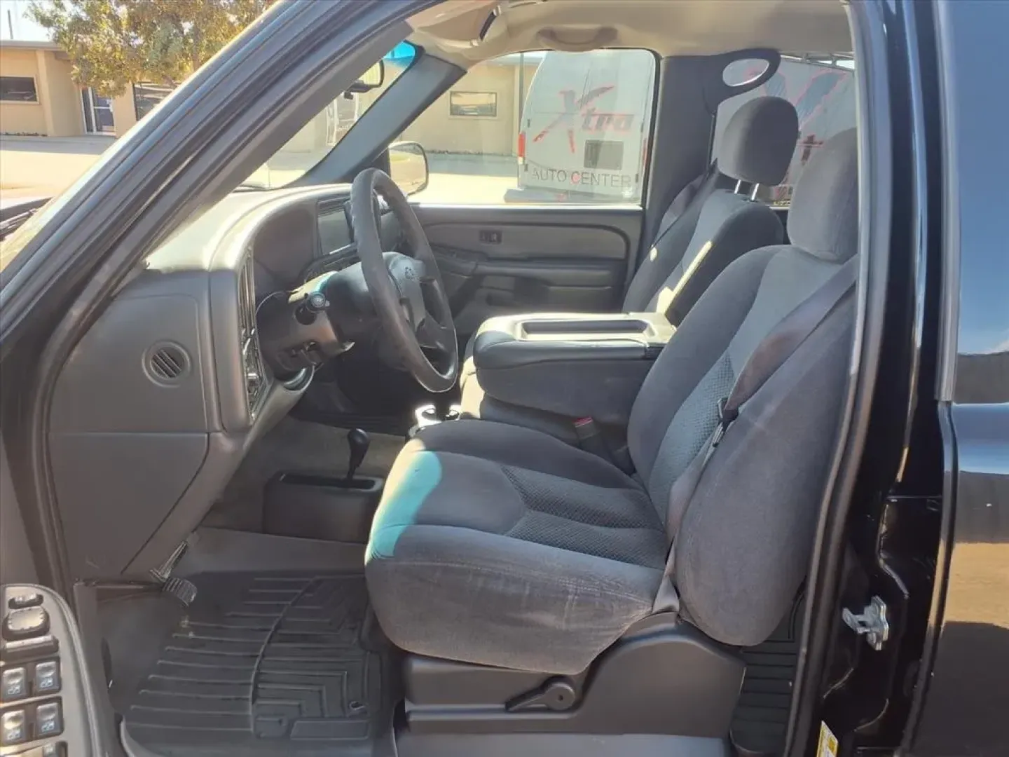 2007 Chevrolet SILVERADO 1500 CLASSIC CREW CAB (2GCEK13V571) with an 4.8L engine, Automatic transmission, located at 1401 N. Hobart, Pampa, TX, 79065, (806) 665-9872, 35.549953, -100.975098 - **Unleash Adventure with the 2007 Chevrolet Silverado 1500 LT1 Crew Cab 4WD!**<br /> <br /> Are you in the market for a rugged yet comfortable truck that can handle your growing family's needs or serve as the perfect companion for weekend adventures? Look no further than the 2007 Chevrolet Silverado - Photo#11
