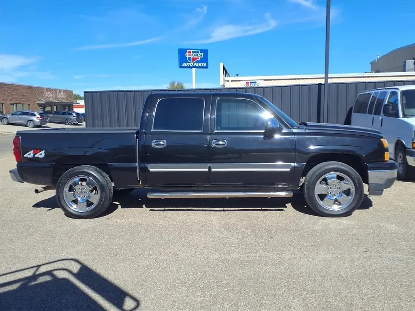 2007 Chevrolet SILVERADO 1500 CLASSIC CREW CAB (2GCEK13V571) with an 4.8L engine, Automatic transmission, located at 1401 N. Hobart, Pampa, TX, 79065, (806) 665-9872, 35.549953, -100.975098 - **Unleash Adventure with the 2007 Chevrolet Silverado 1500 LT1 Crew Cab 4WD!**<br /> <br /> Are you in the market for a rugged yet comfortable truck that can handle your growing family's needs or serve as the perfect companion for weekend adventures? Look no further than the 2007 Chevrolet Silverado - Photo#2