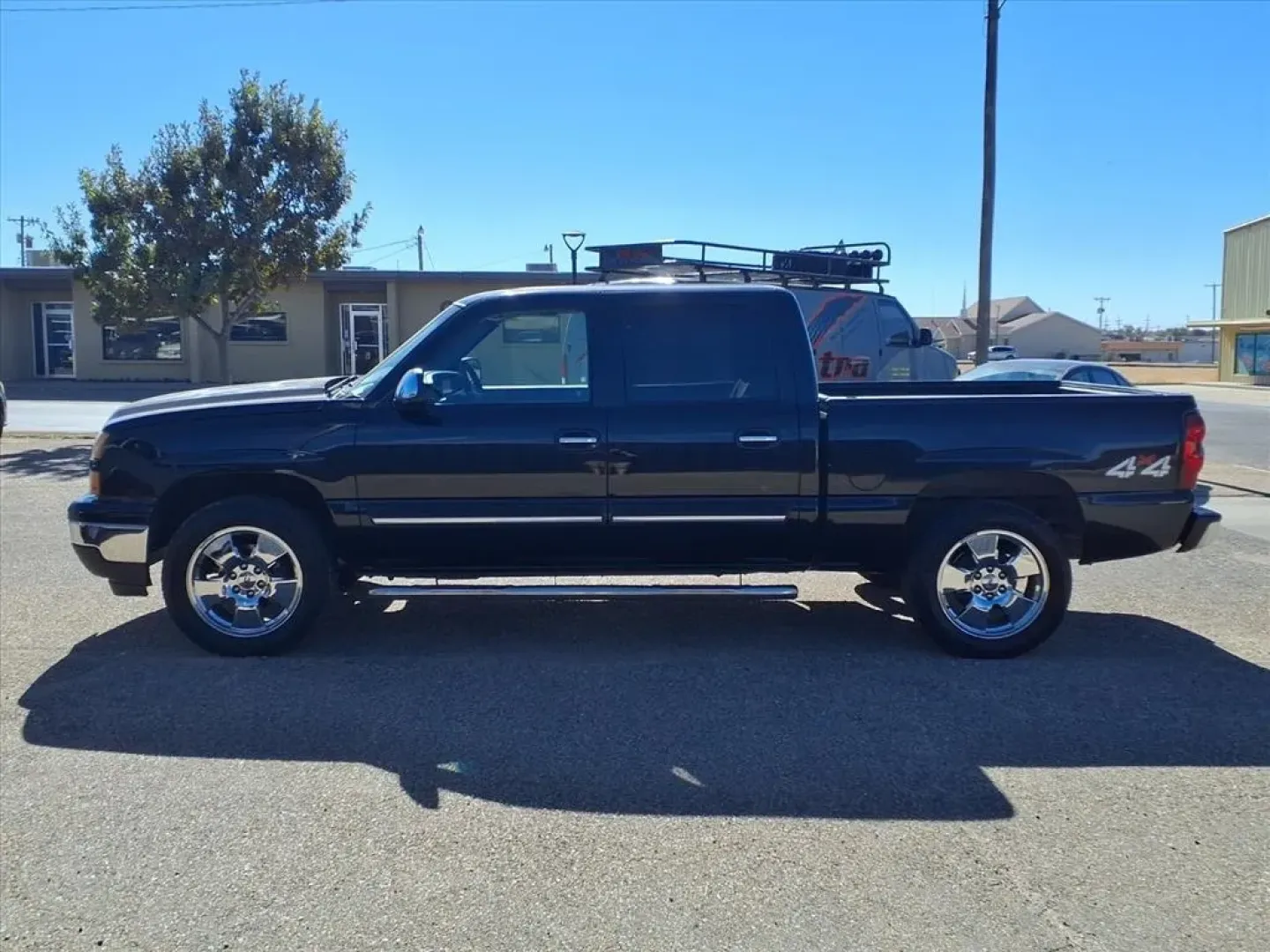 2007 Chevrolet Silverado 1500 LT1 Crew Cab 4WD (2GCEK13V571) with an Other engine, Automatic transmission, located at 1401 N. Hobart, Pampa, TX, 79065, (806) 665-9872, 35.549953, -100.975098 - **Unleash Adventure with the 2007 Chevrolet Silverado 1500 LT1 Crew Cab 4WD!**<br /> <br /> Are you in the market for a rugged yet comfortable truck that can handle your growing family's needs or serve as the perfect companion for weekend adventures? Look no further than the 2007 Chevrolet Silverado - Photo#4