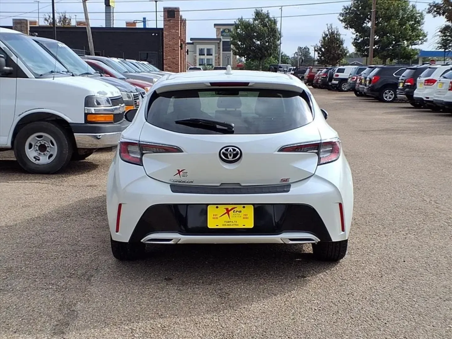 2019 Toyota Corolla XLE CVT (JTNK4RBE1K3) with an Other engine, located at 1401 N. Hobart, Pampa, TX, 79065, (806) 665-9872, 35.549953, -100.975098 - **Discover Your Next Adventure with the 2019 Toyota Corolla XLE Tailored for Your Lifestyle!**<br /> <br /> Whether you're navigating the bustling streets of Pampa, TX, heading out on a family road trip, or commuting to work, the 2019 Toyota Corolla XLE is your reliable companion. Designed for thos - Photo#3