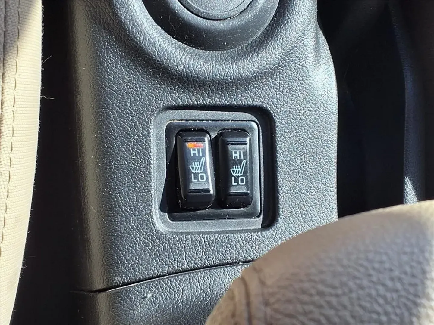 2016 Mitsubishi Outlander SE 2WD (JA4AD3A3XGZ) with an Other engine, located at 1401 N. Hobart, Pampa, TX, 79065, (806) 665-9872, 35.549953, -100.975098 - Are you searching for the perfect SUV that can handle everything from family outings to daily commutes? Look no further than the 2016 Mitsubishi Outlander SE 2WD, now available at Xtra Auto Center in Pampa, TX! This versatile vehicle is designed to meet the diverse needs of modern drivers, making it - Photo#6