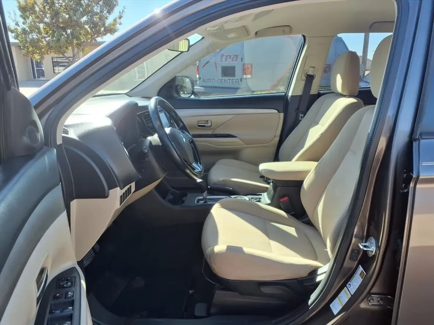 2016 Mitsubishi Outlander SE 2WD (JA4AD3A3XGZ) with an Other engine, located at 1401 N. Hobart, Pampa, TX, 79065, (806) 665-9872, 35.549953, -100.975098 - Are you searching for the perfect SUV that can handle everything from family outings to daily commutes? Look no further than the 2016 Mitsubishi Outlander SE 2WD, now available at Xtra Auto Center in Pampa, TX! This versatile vehicle is designed to meet the diverse needs of modern drivers, making it - Photo#10