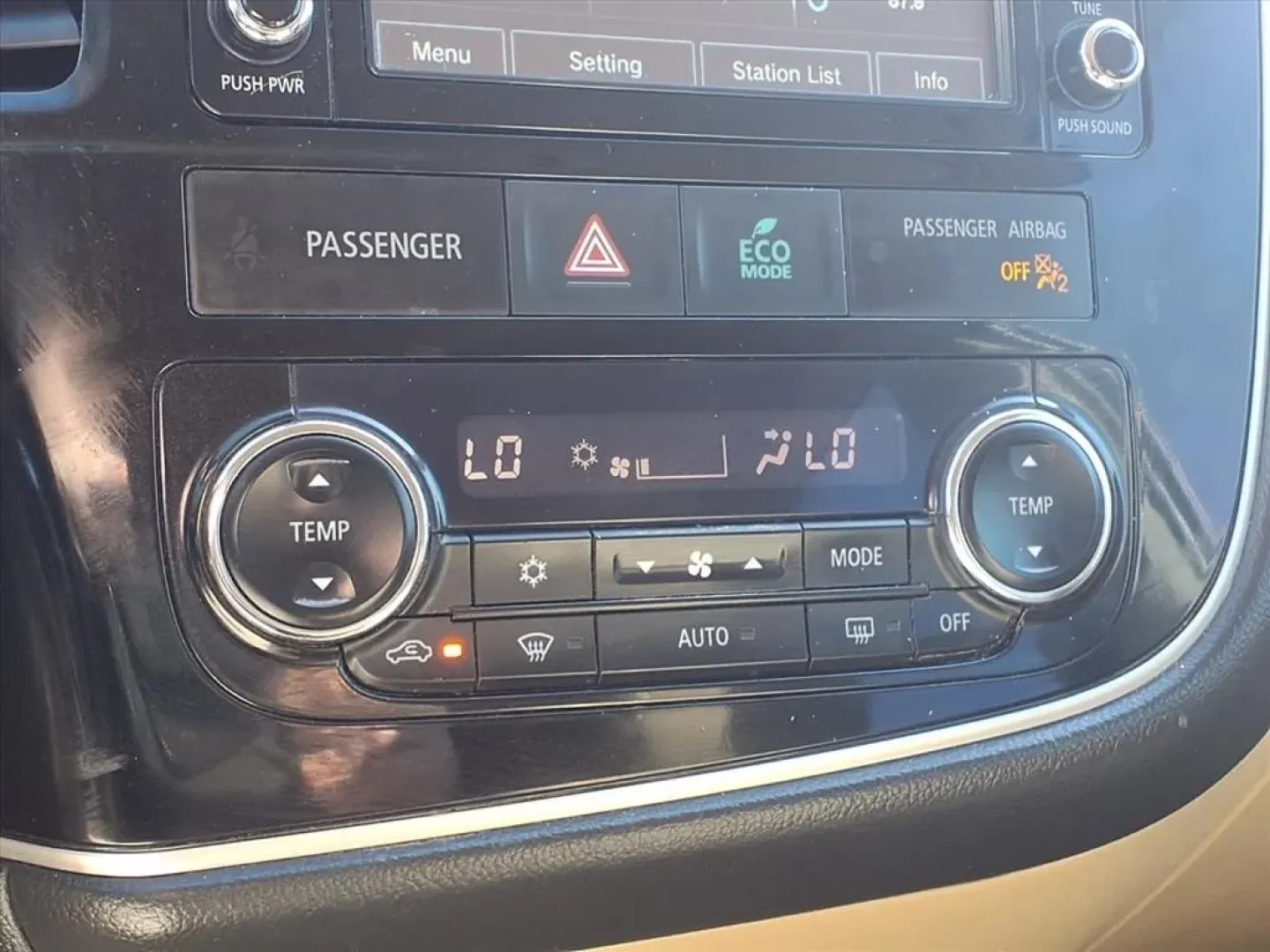 2016 Mitsubishi Outlander SE 2WD (JA4AD3A3XGZ) with an Other engine, located at 1401 N. Hobart, Pampa, TX, 79065, (806) 665-9872, 35.549953, -100.975098 - Are you searching for the perfect SUV that can handle everything from family outings to daily commutes? Look no further than the 2016 Mitsubishi Outlander SE 2WD, now available at Xtra Auto Center in Pampa, TX! This versatile vehicle is designed to meet the diverse needs of modern drivers, making it - Photo#7