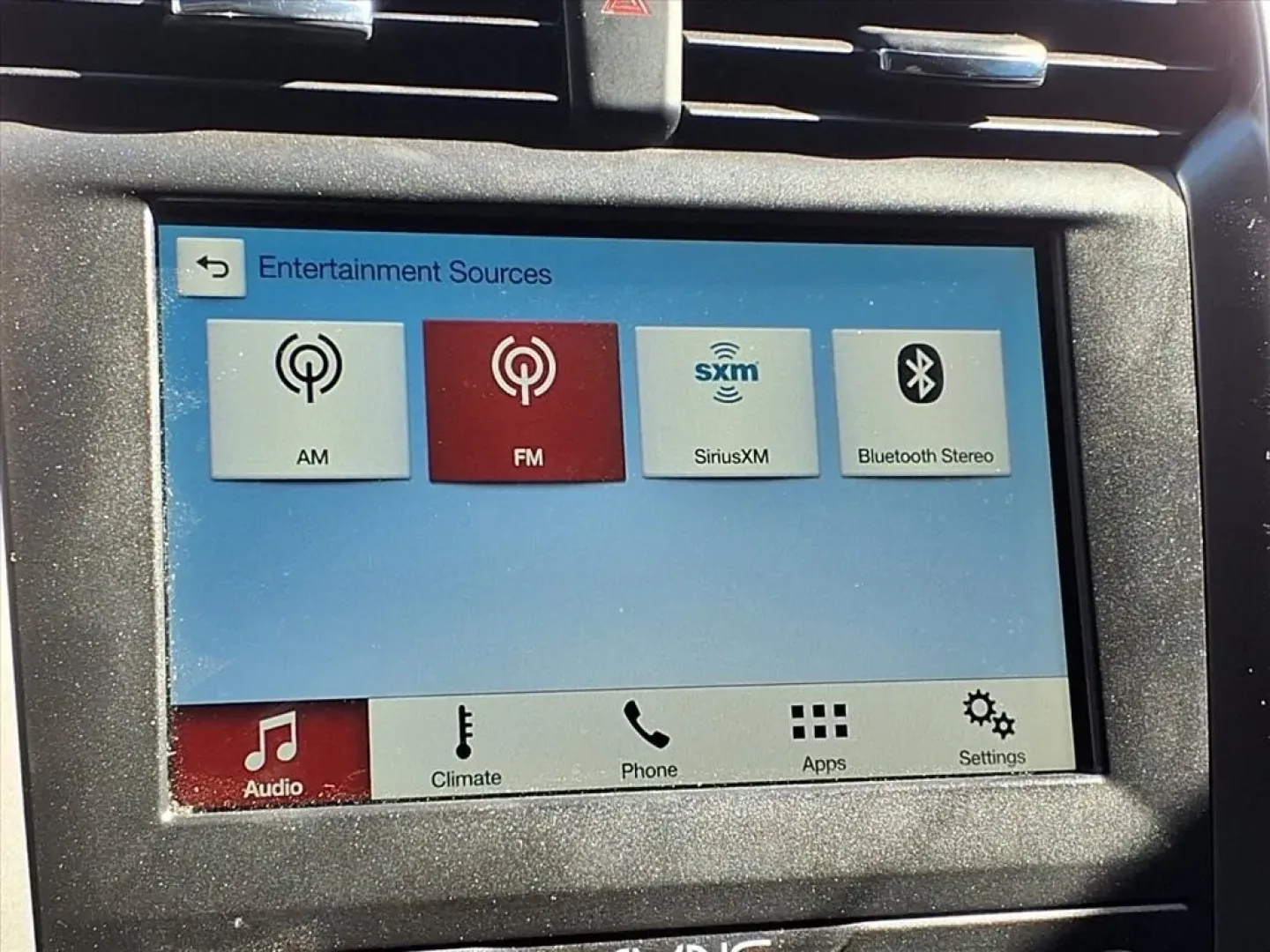 2019 Ford Fusion SE (3FA6P0H79KR) with an Other engine, located at 1401 N. Hobart, Pampa, TX, 79065, (806) 665-9872, 35.549953, -100.975098 - **Seize the Road with Confidence: 2019 Ford Fusion SE at Xtra Auto Center in Pampa, TX**<br /> <br /> Are you searching for a reliable and stylish vehicle that suits your daily commute or weekend adventures? Look no further than the 2019 Ford Fusion SE, available now at Xtra Auto Center! This sedan - Photo#6