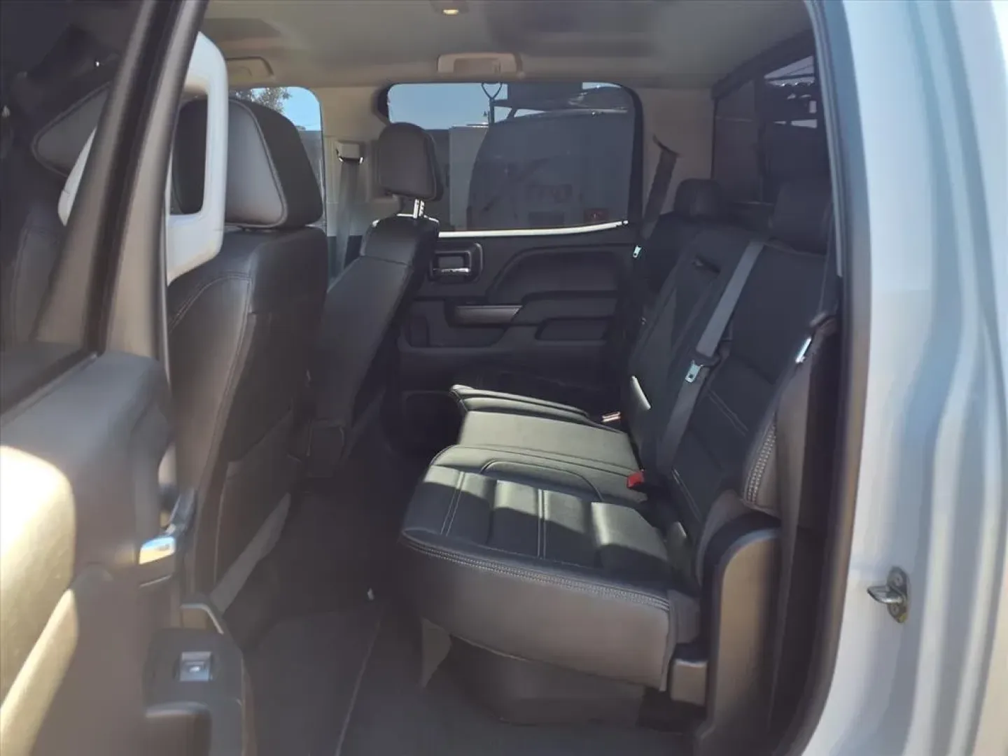 2018 GMC SIERRA 2500 DENALI (1GT12UEYXJF) with an 6.6L engine, Automatic transmission, located at 1401 N. Hobart, Pampa, TX, 79065, (806) 665-9872, 35.549953, -100.975098 - Elevate your lifestyle with the perfect blend of power, comfort, and versatility with this stunning 2018 GMC Sierra 2500HD Denali Crew Cab 4WD, available now at Xtra Auto Center, your trusted Buy Here Pay Here dealership in Pampa, TX. This rugged yet refined truck is designed to meet the needs of bo - Photo#15