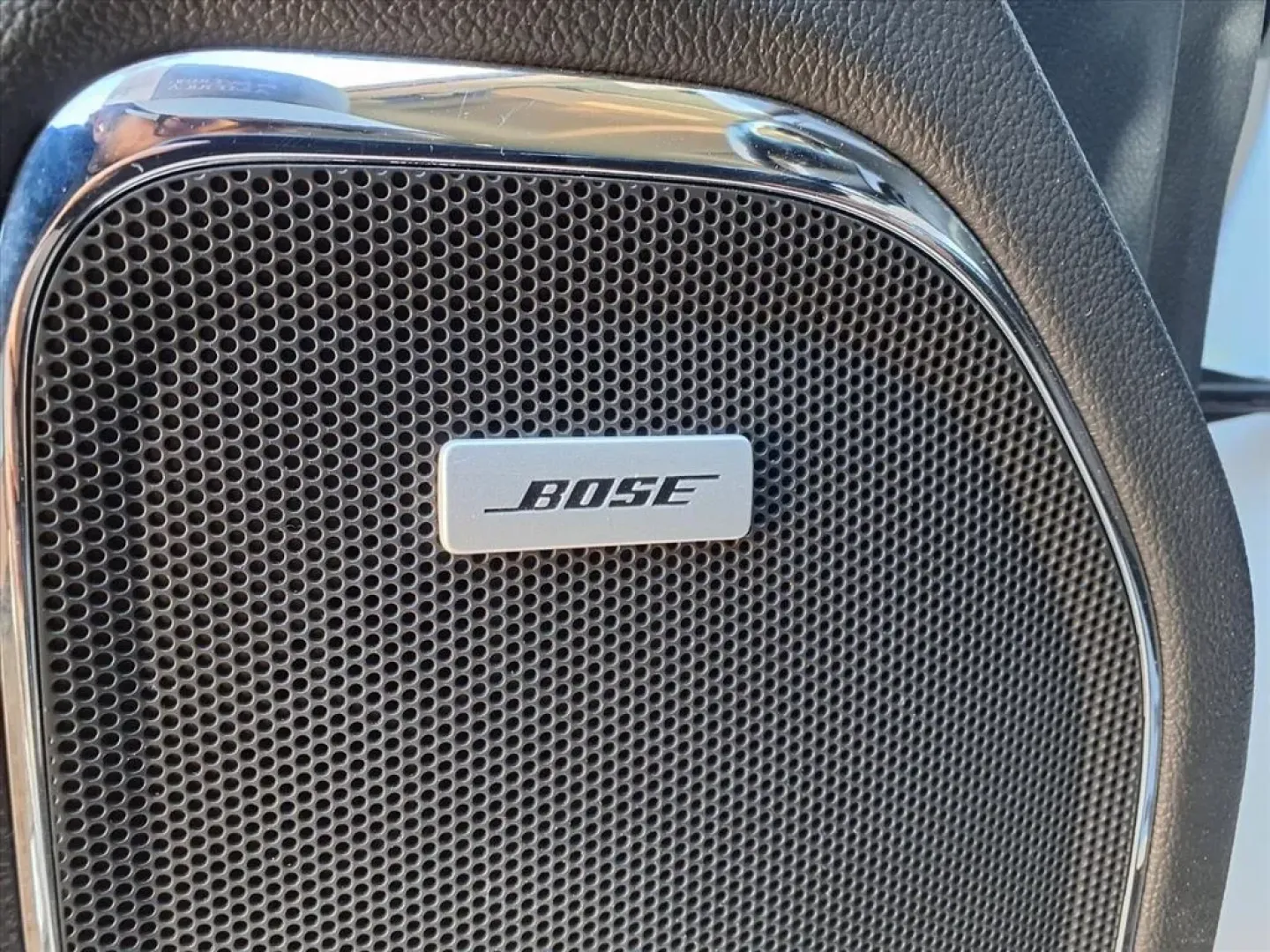 2018 GMC Sierra 2500HD Denali Crew Cab 4WD (1GT12UEYXJF) with an Other engine, Automatic transmission, located at 1401 N. Hobart, Pampa, TX, 79065, (806) 665-9872, 35.549953, -100.975098 - Elevate your lifestyle with the perfect blend of power, comfort, and versatility with this stunning 2018 GMC Sierra 2500HD Denali Crew Cab 4WD, available now at Xtra Auto Center, your trusted Buy Here Pay Here dealership in Pampa, TX. This rugged yet refined truck is designed to meet the needs of bo - Photo#7