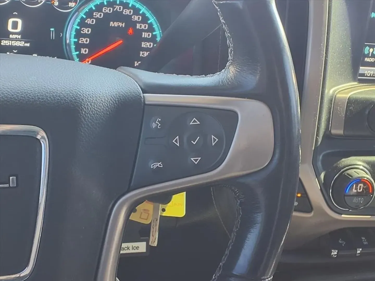 2018 GMC Sierra 2500HD Denali Crew Cab 4WD (1GT12UEYXJF) with an Other engine, Automatic transmission, located at 1401 N. Hobart, Pampa, TX, 79065, (806) 665-9872, 35.549953, -100.975098 - Elevate your lifestyle with the perfect blend of power, comfort, and versatility with this stunning 2018 GMC Sierra 2500HD Denali Crew Cab 4WD, available now at Xtra Auto Center, your trusted Buy Here Pay Here dealership in Pampa, TX. This rugged yet refined truck is designed to meet the needs of bo - Photo#10