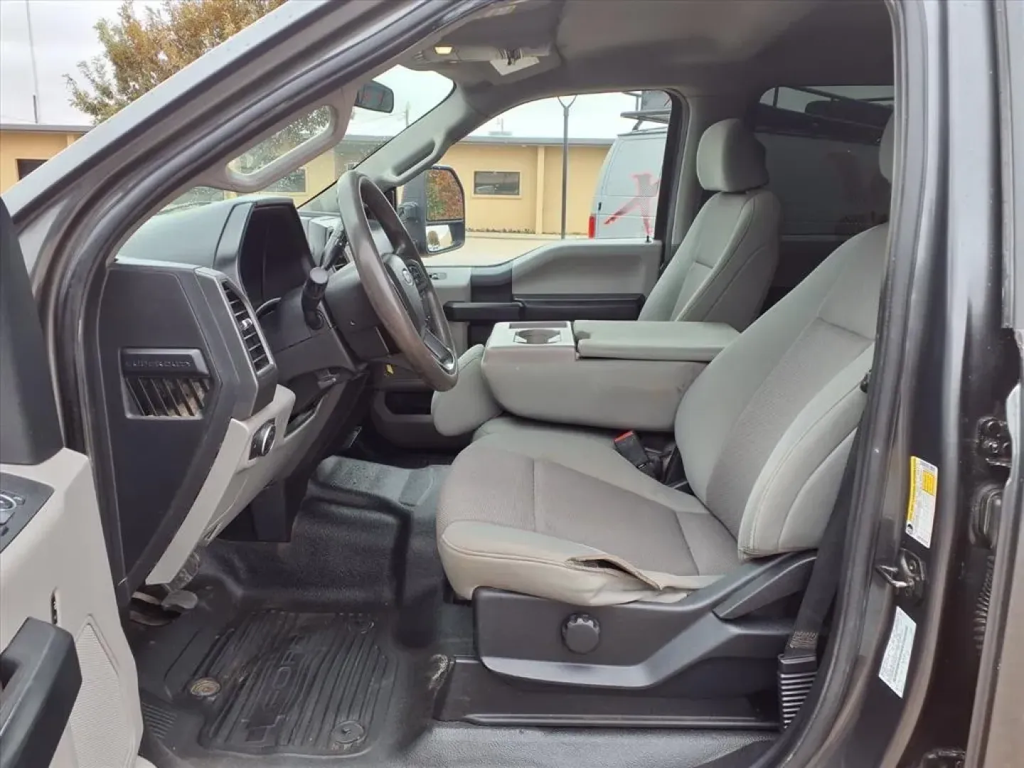 2020 Ford F350 SUPER DUTY (1FT8W3BN5LE) with an 7.3L engine, Automatic transmission, located at 1401 N. Hobart, Pampa, TX, 79065, (806) 665-9872, 35.549953, -100.975098 - Are you ready to tackle your next adventure with confidence and style? Meet the 2020 Ford F-350 SD Platinum Crew Cab Long Box 4WD, a rugged yet refined truck that's perfect for both work and play. Whether you're hauling equipment for your job, taking the family on a weekend getaway, or navigating th - Photo#12