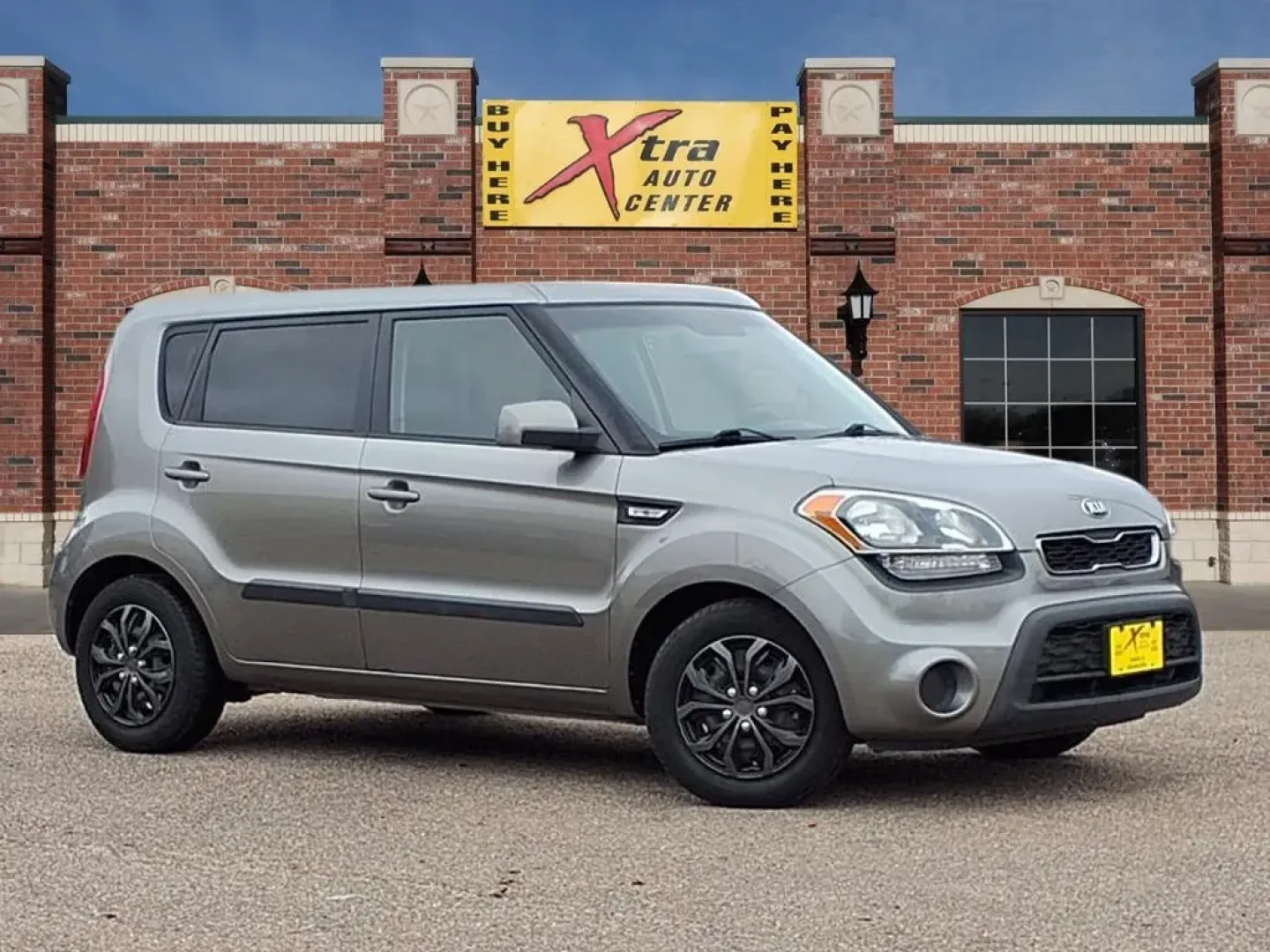 2013 Kia Soul Base (KNDJT2A52D7) with an Other engine, located at 1401 N. Hobart, Pampa, TX, 79065, (806) 665-9872, 35.549953, -100.975098 - **Explore the Open Road with the 2013 Kia Soul at Xtra Auto Center in Pampa, TX**<br /> <br /> Imagine cruising through the vibrant streets of Pampa, TX, with a reliable vehicle that seamlessly blends style, comfort, and practicality. Whether you're commuting to work, heading out for a family outing - Photo#0