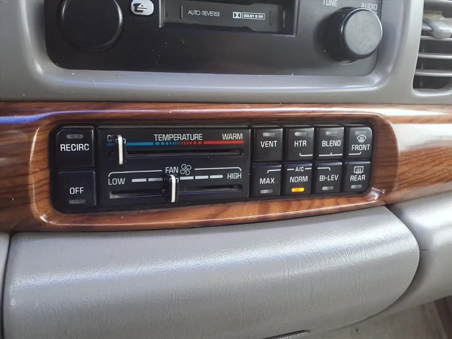 2002 Buick LeSabre Custom (1G4HP54K124) with an Other engine, Automatic transmission, located at 1401 N. Hobart, Pampa, TX, 79065, (806) 665-9872, 35.549953, -100.975098 - ### Discover Freedom on the Road with the 2002 Buick LeSabre at Xtra Auto Center!<br /> <br /> Are you searching for a reliable sedan that's perfect for your daily commute or weekend getaways? Look no further than the 2002 Buick LeSabre, available now at Xtra Auto Center in Pampa, TX! With its spaci - Photo#5