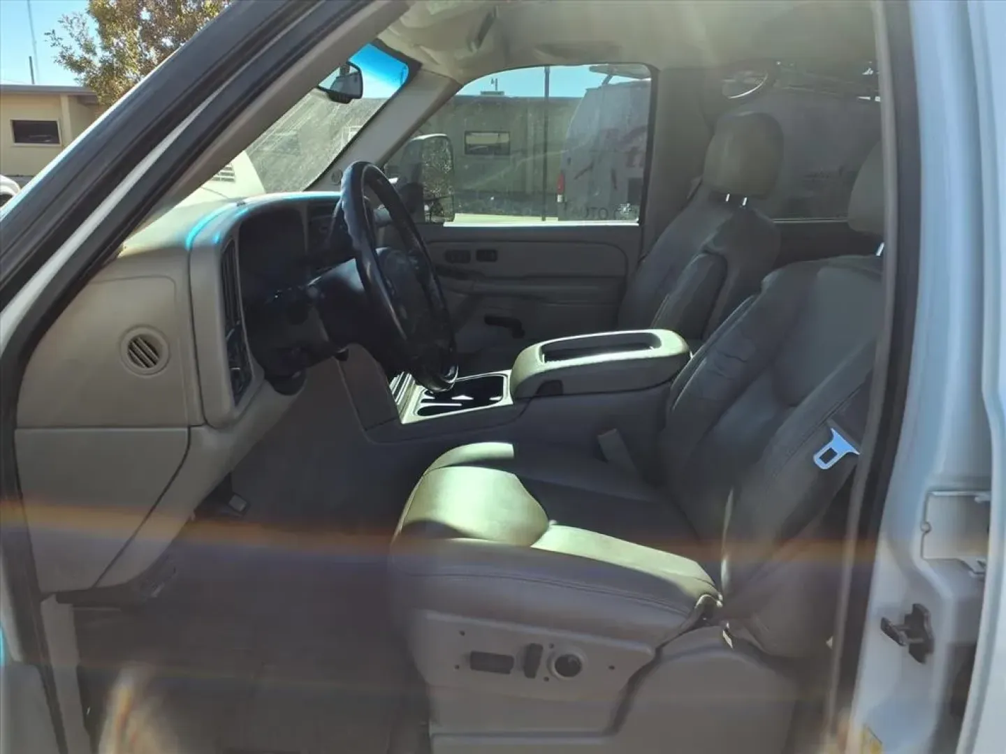 2006 Chevrolet SILVERADO 2500 HEAVY DUTY (1GCHC23DX6F) with an 6.6L engine, Automatic transmission, located at 1401 N. Hobart, Pampa, TX, 79065, (806) 665-9872, 35.549953, -100.975098 - **Unleash Your Adventures with a 2006 Chevrolet Silverado 2500HD at Xtra Auto Center!**<br /> <br /> Are you ready to elevate your lifestyle with a reliable vehicle that can handle any challenge? Whether you're a weekend warrior looking to haul gear to the lake, a growing family in need of a spaciou - Photo#12