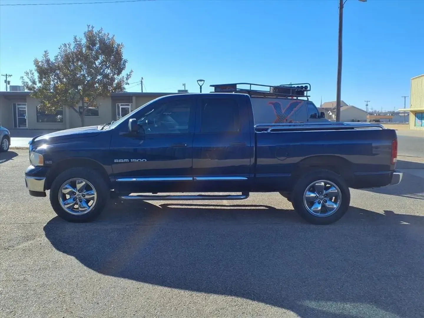 2005 Dodge RAM 1500 ST (1D7HU18D25S) with an 5.7L engine, Automatic transmission, located at 1401 N. Hobart, Pampa, TX, 79065, (806) 665-9872, 35.549953, -100.975098 - **Unleash Your Adventurous Spirit with the 2005 Dodge Ram 1500 ST Quad Cab Long Bed 4WD! Perfect for All Your Lifestyle Needs!**<br /> <br /> Are you ready to embrace the great outdoors or tackle your daily commute with style and power? Look no further than the 2005 Dodge Ram 1500 ST Quad Cab Long B - Photo#5