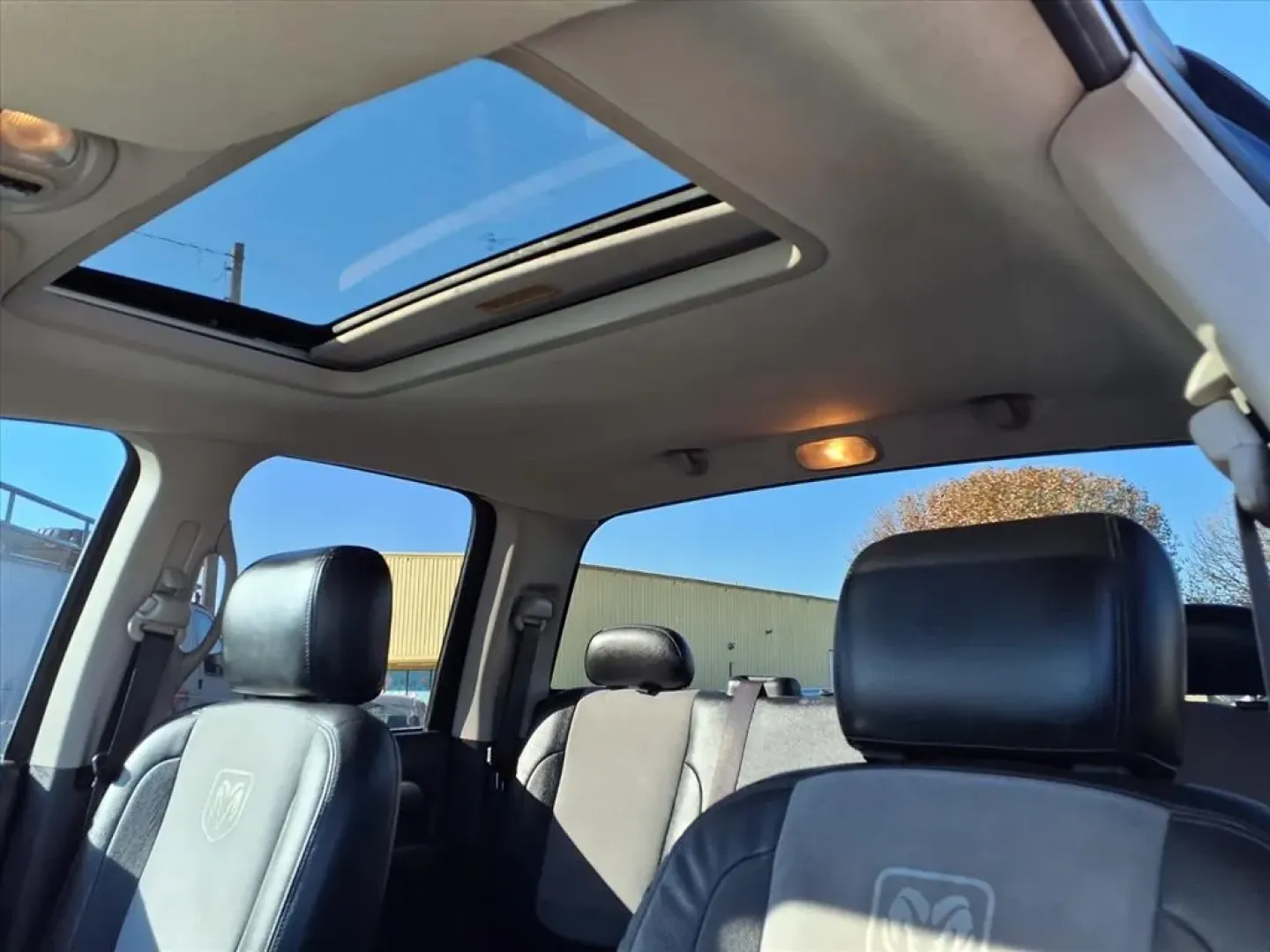 2005 Dodge RAM 1500 ST (1D7HU18D25S) with an 5.7L engine, Automatic transmission, located at 1401 N. Hobart, Pampa, TX, 79065, (806) 665-9872, 35.549953, -100.975098 - **Unleash Your Adventurous Spirit with the 2005 Dodge Ram 1500 ST Quad Cab Long Bed 4WD! Perfect for All Your Lifestyle Needs!**<br /> <br /> Are you ready to embrace the great outdoors or tackle your daily commute with style and power? Look no further than the 2005 Dodge Ram 1500 ST Quad Cab Long B - Photo#6