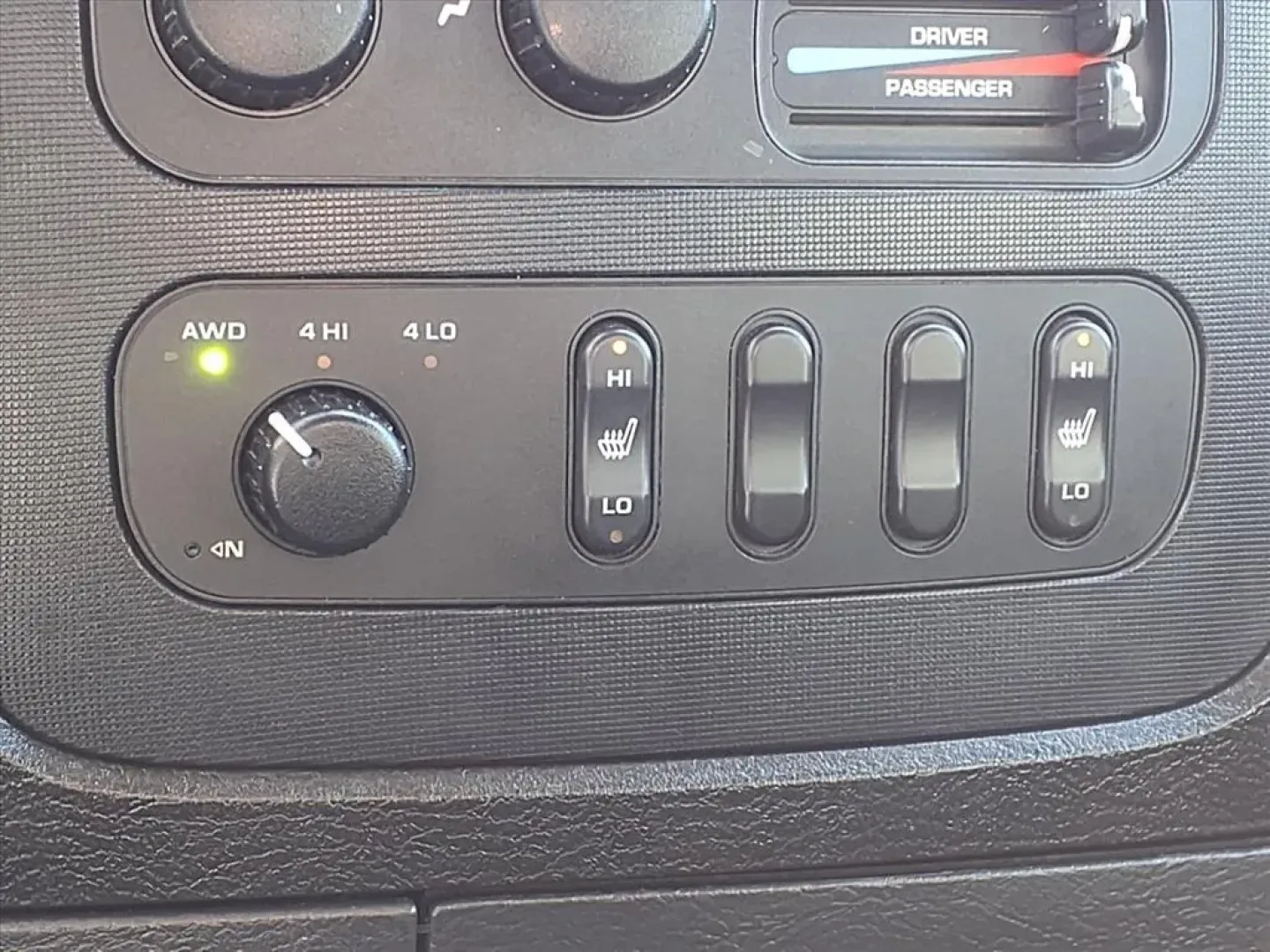 2005 Dodge RAM 1500 ST (1D7HU18D25S) with an 5.7L engine, Automatic transmission, located at 1401 N. Hobart, Pampa, TX, 79065, (806) 665-9872, 35.549953, -100.975098 - **Unleash Your Adventurous Spirit with the 2005 Dodge Ram 1500 ST Quad Cab Long Bed 4WD! Perfect for All Your Lifestyle Needs!**<br /> <br /> Are you ready to embrace the great outdoors or tackle your daily commute with style and power? Look no further than the 2005 Dodge Ram 1500 ST Quad Cab Long B - Photo#8