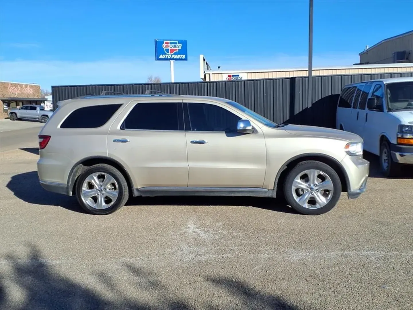 2014 Dodge Durango SXT (1C4RDHAG7EC) with an 3.6L engine, Automatic transmission, located at 1401 N. Hobart, Pampa, TX, 79065, (806) 665-9872, 35.549953, -100.975098 - **Adventure Awaits with the 2014 Dodge Durango SXT RWD from Xtra Auto Center!** <br /> <br /> Are you ready to elevate your lifestyle with a vehicle that perfectly balances family needs and adventure-ready capabilities? The 2014 Dodge Durango SXT RWD is not just a means of transportation; it's your - Photo#2