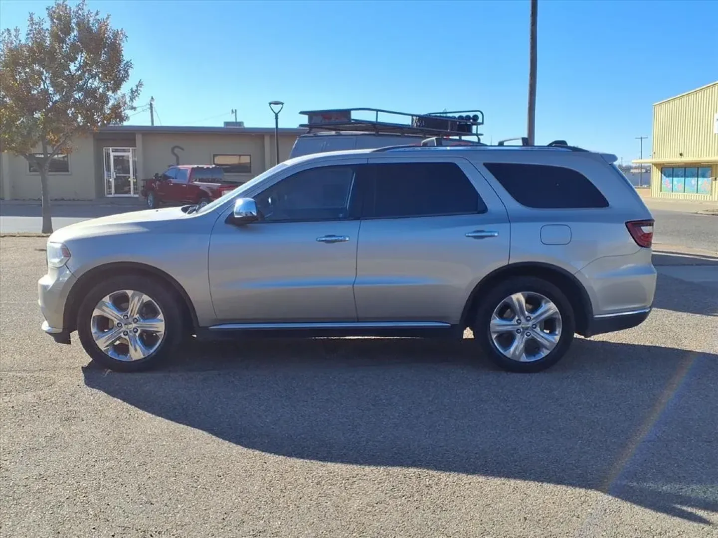 2014 Dodge Durango SXT (1C4RDHAG7EC) with an 3.6L engine, Automatic transmission, located at 1401 N. Hobart, Pampa, TX, 79065, (806) 665-9872, 35.549953, -100.975098 - **Adventure Awaits with the 2014 Dodge Durango SXT RWD from Xtra Auto Center!** <br /> <br /> Are you ready to elevate your lifestyle with a vehicle that perfectly balances family needs and adventure-ready capabilities? The 2014 Dodge Durango SXT RWD is not just a means of transportation; it's your - Photo#4