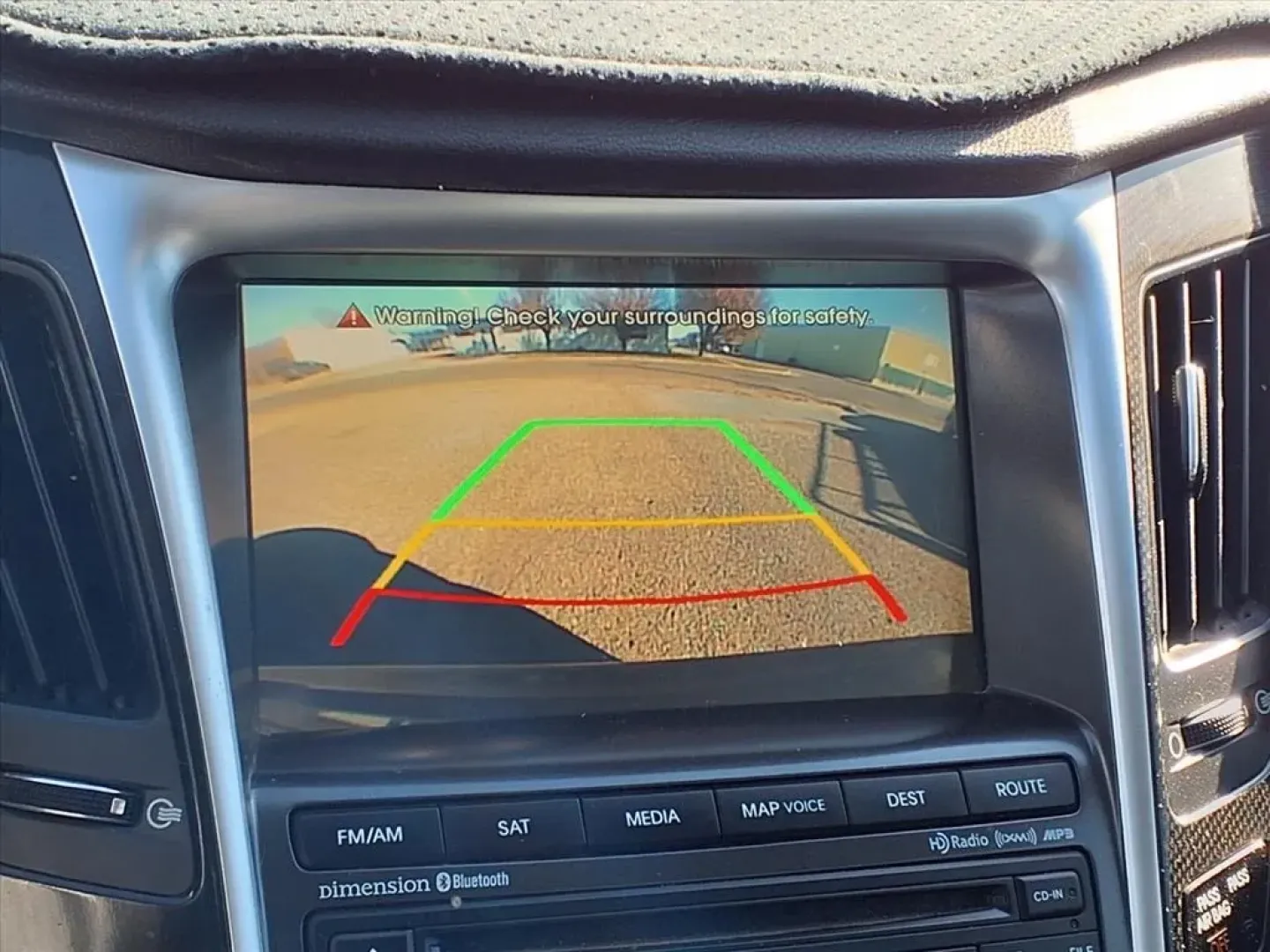 2014 Hyundai Sonata SE (5NPEC4AC8EH) with an 2.4L engine, Automatic transmission, located at 1401 N. Hobart, Pampa, TX, 79065, (806) 665-9872, 35.549953, -100.975098 - Experience the joy of driving with this stunning 2014 Hyundai Sonata SE, the perfect sedan for your daily adventures and long commutes. With a smooth ride, impressive fuel efficiency, and advanced safety features, this vehicle is designed to enhance your lifestyle-whether you're transporting your fa - Photo#6