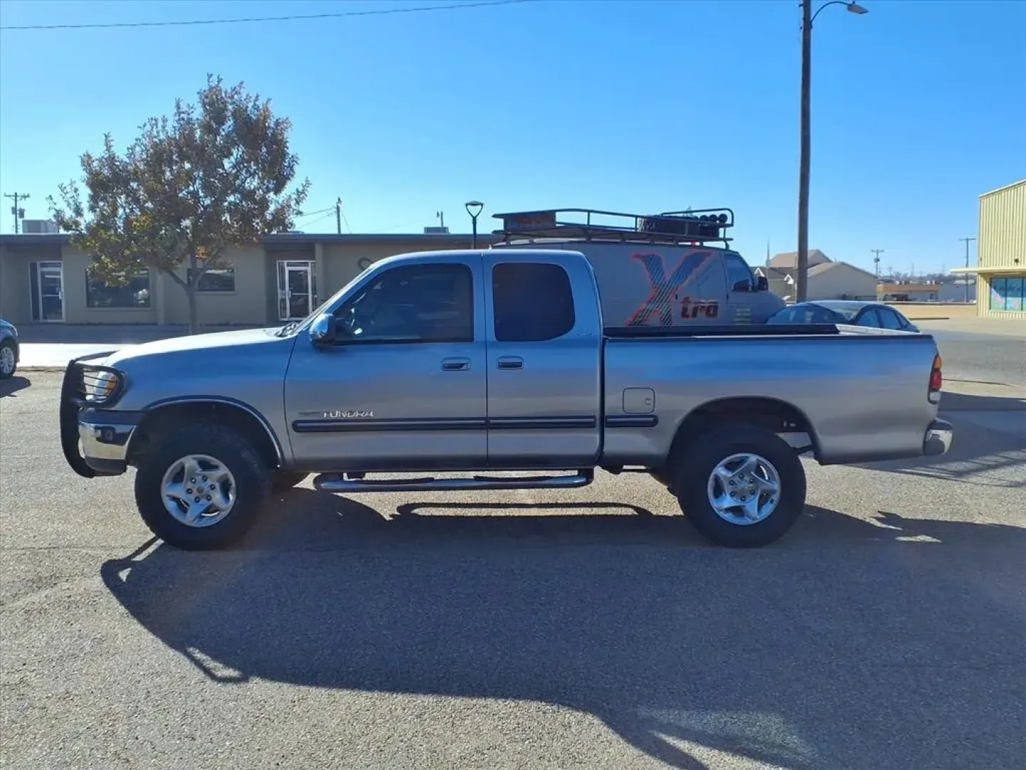 2002 Toyota TUNDRA ACCESS CAB (5TBRT34102S) with an 4.7L engine, Automatic transmission, located at 1401 N. Hobart, Pampa, TX, 79065, (806) 665-9872, 35.549953, -100.975098 - **Discover the Perfect Truck for Your Next Adventure: 2002 Toyota Tundra at Xtra Auto Center!**<br /> <br /> If you're seeking a reliable truck that seamlessly fits into your lifestyle-whether for hauling gear on weekend adventures, commuting to work, or accommodating growing families-the 2002 Toyot - Photo#4