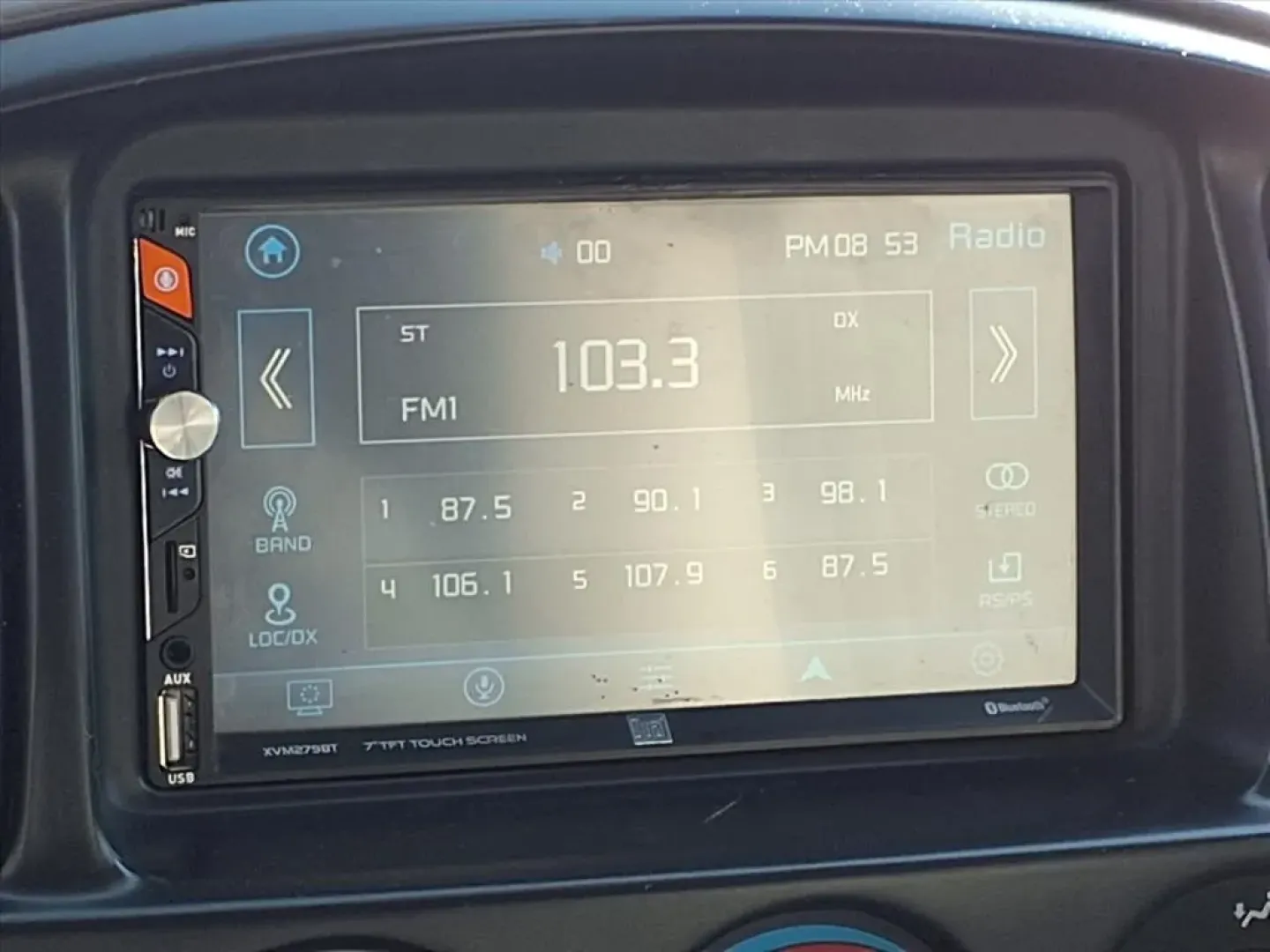 2002 Toyota TUNDRA ACCESS CAB (5TBRT34102S) with an 4.7L engine, Automatic transmission, located at 1401 N. Hobart, Pampa, TX, 79065, (806) 665-9872, 35.549953, -100.975098 - **Discover the Perfect Truck for Your Next Adventure: 2002 Toyota Tundra at Xtra Auto Center!**<br /> <br /> If you're seeking a reliable truck that seamlessly fits into your lifestyle-whether for hauling gear on weekend adventures, commuting to work, or accommodating growing families-the 2002 Toyot - Photo#6