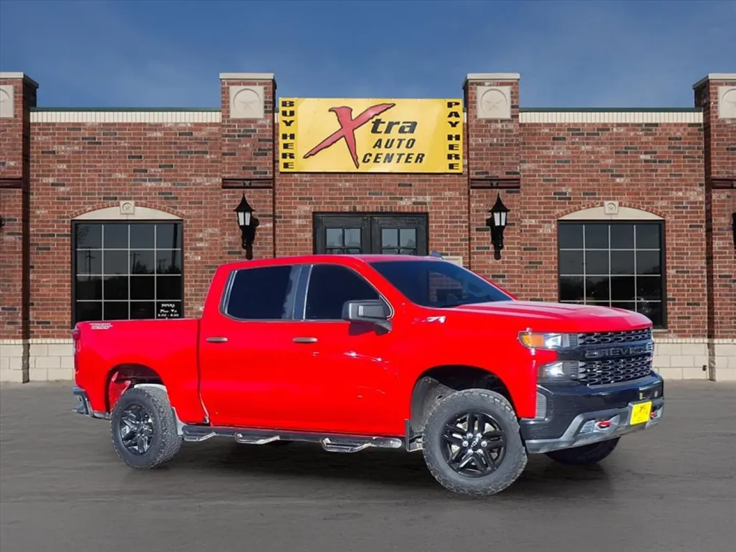 2021 Chevrolet SILVERADO 1500 TRAIL BOSS CUSTOM (1GCPYCEF3MZ) with an 5.3L engine, Automatic transmission, located at 1401 N. Hobart, Pampa, TX, 79065, (806) 665-9872, 35.549953, -100.975098 - **Unleash Adventure with the 2021 Chevrolet Silverado 1500 Trail Boss Custom!**<br /> <br /> Are you ready to embark on unforgettable journeys with friends and family? The 2021 Chevrolet Silverado 1500 Trail Boss Custom is your ticket to adventure, whether you're hauling gear for weekend camping tri - Photo#0