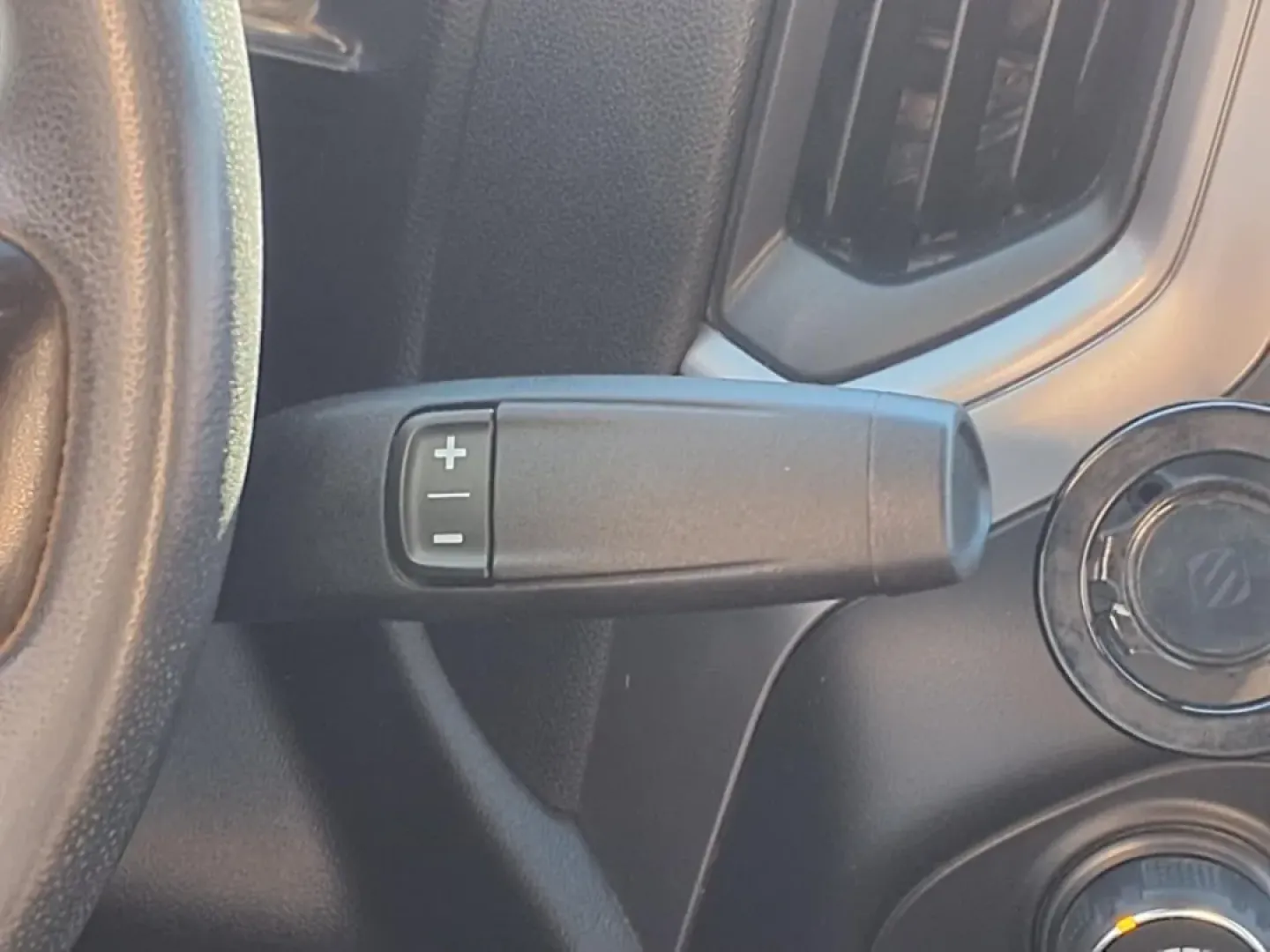 2021 Chevrolet SILVERADO 1500 TRAIL BOSS CUSTOM (1GCPYCEF3MZ) with an 5.3L engine, Automatic transmission, located at 1401 N. Hobart, Pampa, TX, 79065, (806) 665-9872, 35.549953, -100.975098 - **Unleash Adventure with the 2021 Chevrolet Silverado 1500 Trail Boss Custom!**<br /> <br /> Are you ready to embark on unforgettable journeys with friends and family? The 2021 Chevrolet Silverado 1500 Trail Boss Custom is your ticket to adventure, whether you're hauling gear for weekend camping tri - Photo#9