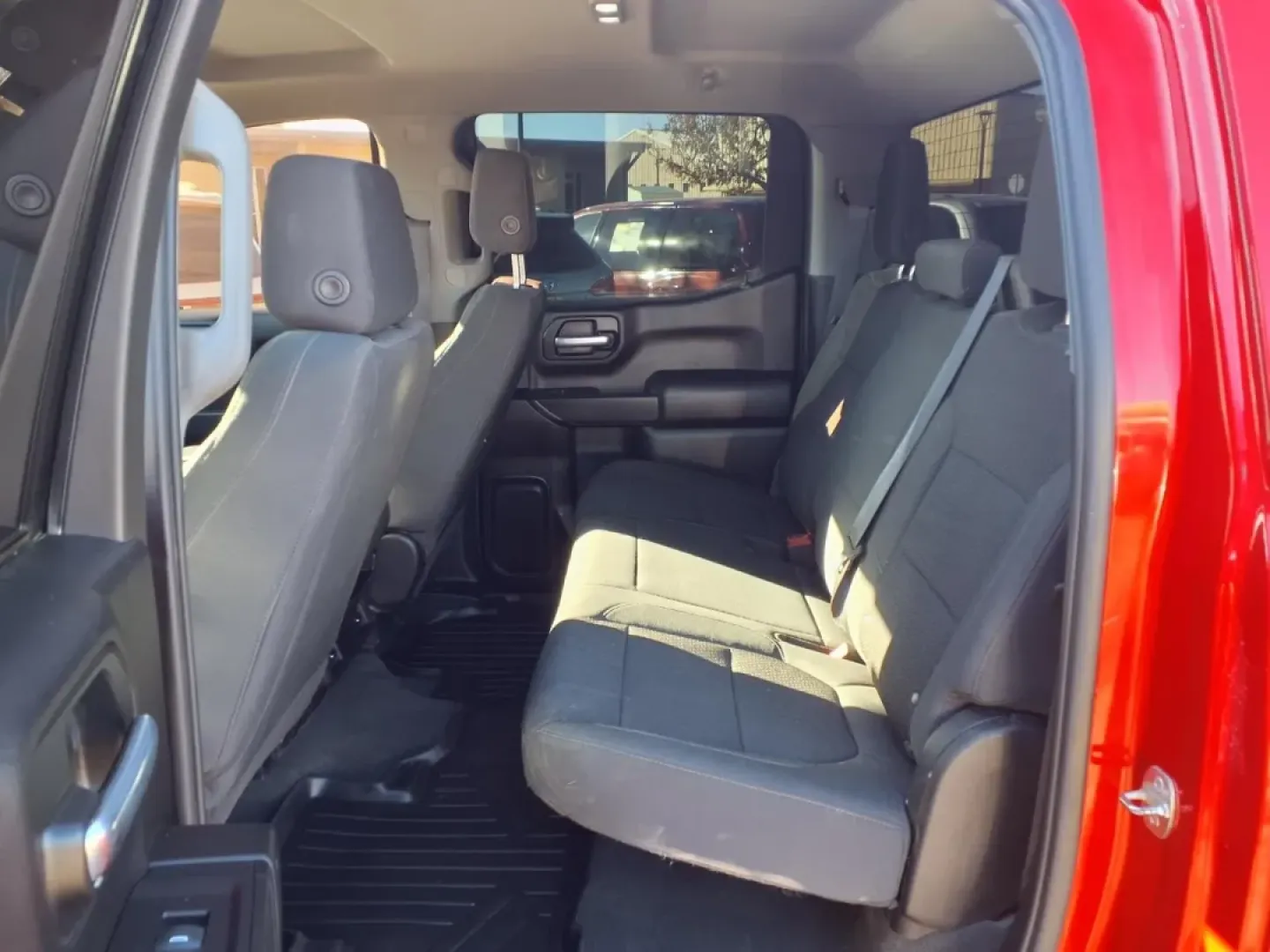 2021 Chevrolet SILVERADO 1500 TRAIL BOSS CUSTOM (1GCPYCEF3MZ) with an 5.3L engine, Automatic transmission, located at 1401 N. Hobart, Pampa, TX, 79065, (806) 665-9872, 35.549953, -100.975098 - **Unleash Adventure with the 2021 Chevrolet Silverado 1500 Trail Boss Custom!**<br /> <br /> Are you ready to embark on unforgettable journeys with friends and family? The 2021 Chevrolet Silverado 1500 Trail Boss Custom is your ticket to adventure, whether you're hauling gear for weekend camping tri - Photo#12