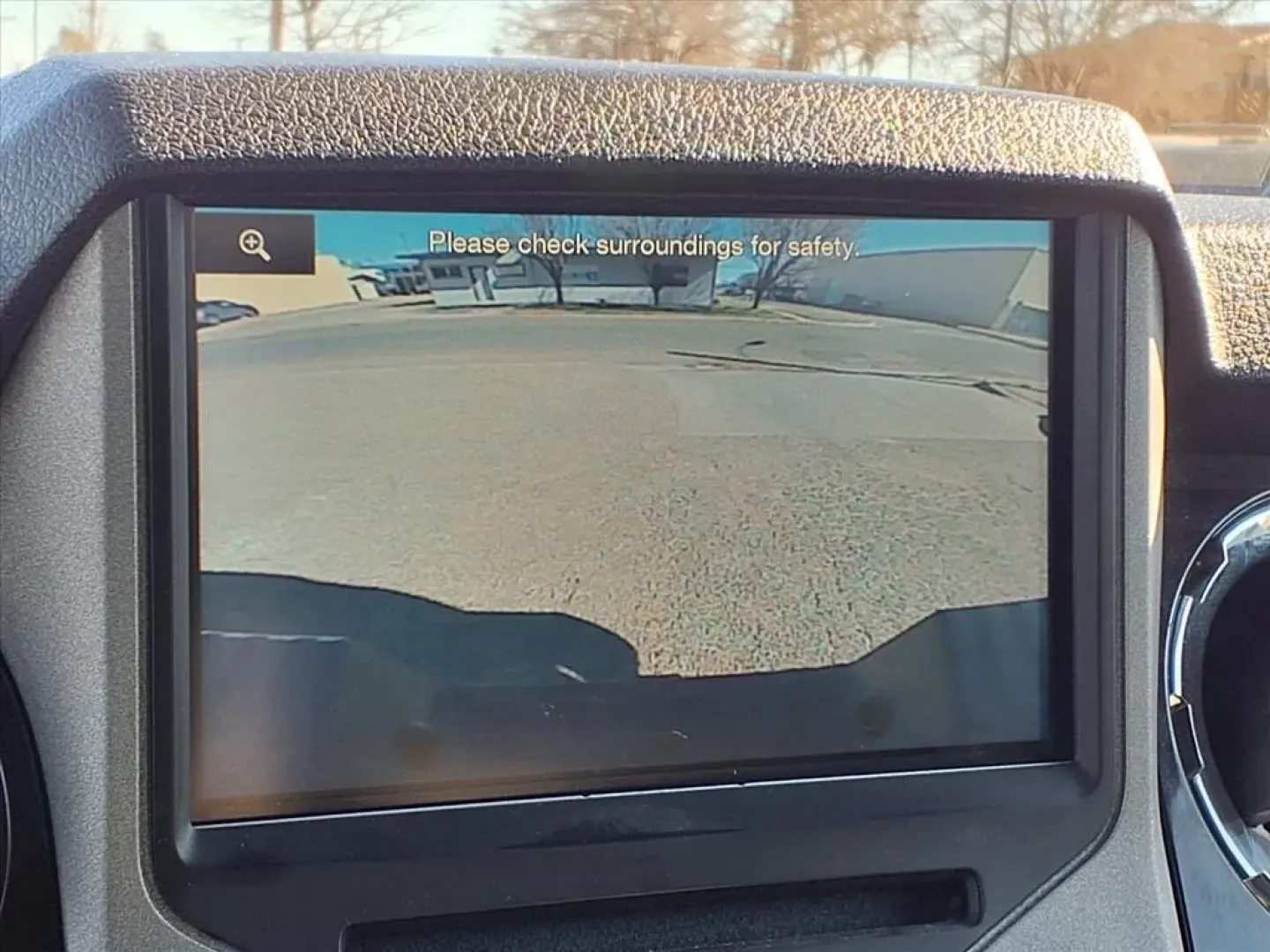 2015 Ford F250 SUPER DUTY (1FT7W2BT6FE) with an 6.7L engine, Automatic transmission, located at 1401 N. Hobart, Pampa, TX, 79065, (806) 665-9872, 35.549953, -100.975098 - **Unleash Your Adventurous Spirit with the 2015 Ford F250 Super Duty!**<br /> <br /> Are you ready to elevate your lifestyle? Whether you're a weekend warrior seeking the thrill of off-road adventures, a growing family needing a reliable vehicle for road trips, or a budget-conscious buyer navigating - Photo#5