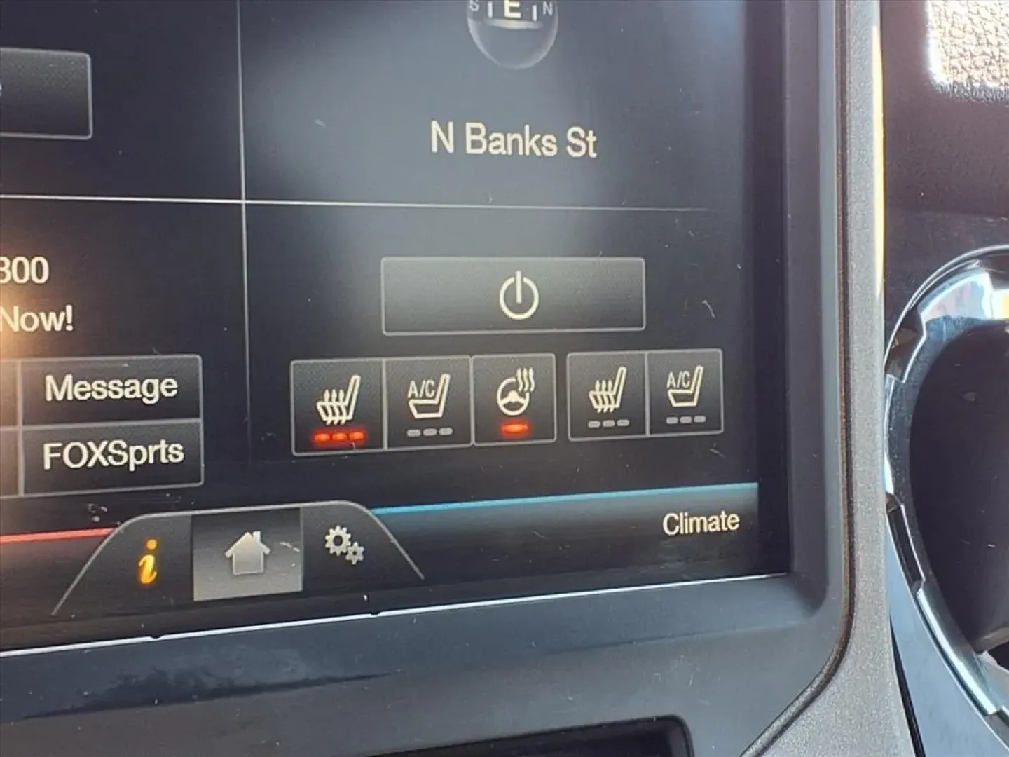 2015 Ford F250 SUPER DUTY (1FT7W2BT6FE) with an 6.7L engine, Automatic transmission, located at 1401 N. Hobart, Pampa, TX, 79065, (806) 665-9872, 35.549953, -100.975098 - **Unleash Your Adventurous Spirit with the 2015 Ford F250 Super Duty!**<br /> <br /> Are you ready to elevate your lifestyle? Whether you're a weekend warrior seeking the thrill of off-road adventures, a growing family needing a reliable vehicle for road trips, or a budget-conscious buyer navigating - Photo#6