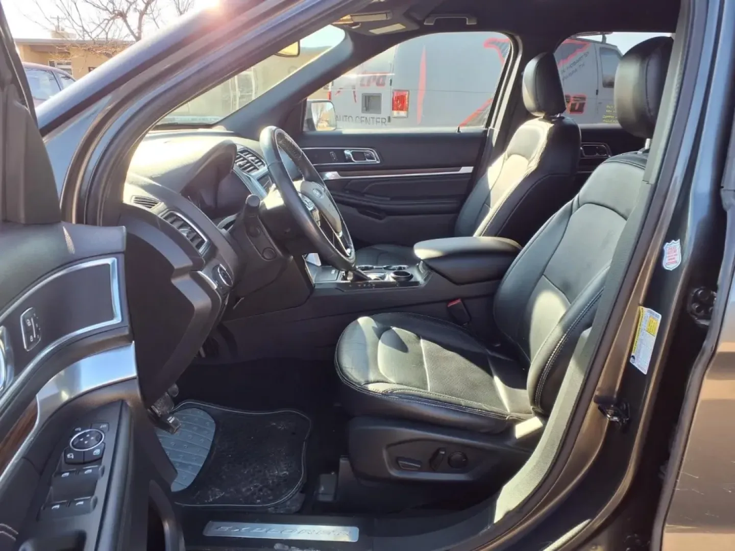 2019 Ford EXPLORER LIMITED (1FM5K7F83KG) with an 3.5L engine, Automatic transmission, located at 1401 N. Hobart, Pampa, TX, 79065, (806) 665-9872, 35.549953, -100.975098 - **Adventure Awaits: Discover the 2019 Ford Explorer Limited at Xtra Auto Center in Pampa, TX!**<br /> <br /> Are you ready to elevate your family road trips, weekend adventures, or daily commutes? Look no further than the stunning 2019 Ford Explorer Limited, now available at Xtra Auto Center, your t - Photo#12