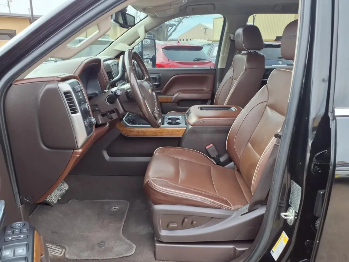 2019 Chevrolet SILVERADO 3500 HIGH COUNTRY (1GC4KYEY7KF) with an 6.6L engine, Automatic transmission, located at 1401 N. Hobart, Pampa, TX, 79065, (806) 665-9872, 35.549953, -100.975098 - If your life revolves around heavy-duty workdays, long highway runs across the Panhandle, and weekend projects that don't fit in a small bed, this 2019 Chevrolet Silverado 3500 High Country is the kind of truck that keeps up with real-world demands. From hauling equipment to pulling a loaded trailer - Photo#13