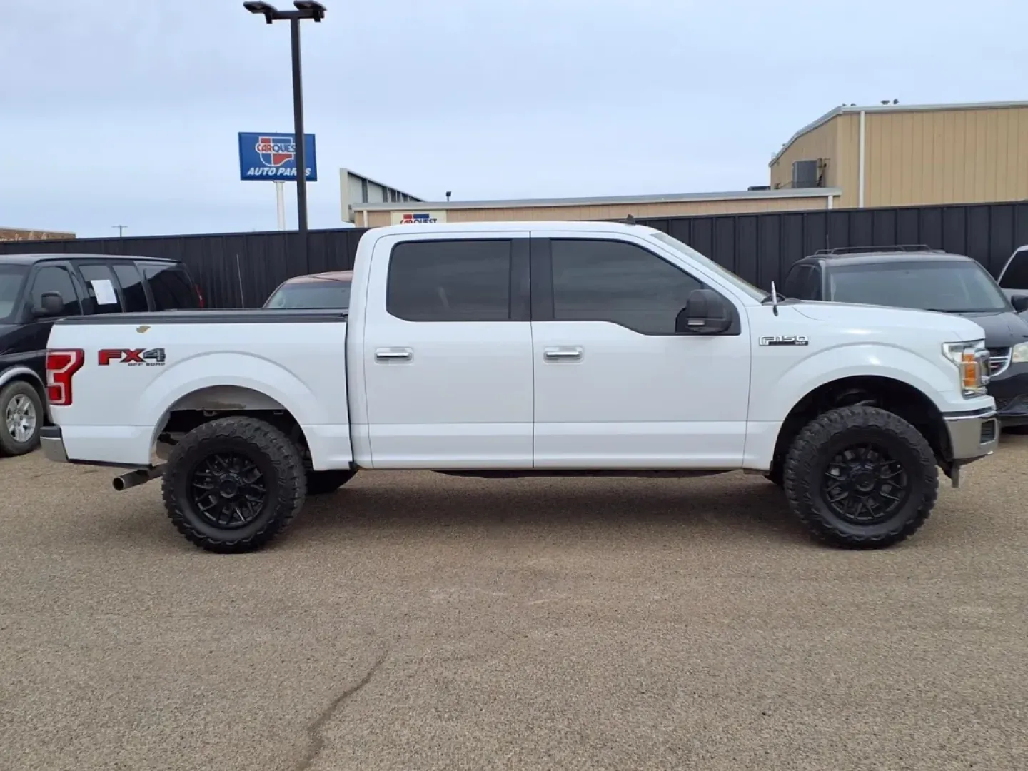 2019 Ford F150 SUPERCREW (1FTEW1E58KK) with an 5.0L engine, Automatic transmission, located at 1401 N. Hobart, Pampa, TX, 79065, (806) 665-9872, 35.549953, -100.975098 - Whether you're hauling gear to Lake McClellan for a weekend on the water, commuting across the Panhandle on US-60, or simply need a dependable truck that can keep up with work and family life, this 2019 Ford F-150 SuperCrew is built for real-world Texas driving. With a roomy crew cab, a practical re - Photo#2