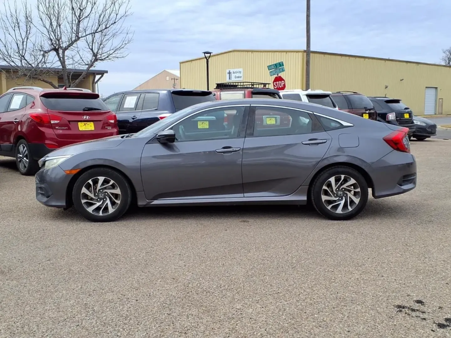 2016 Honda CIVIC EX (19XFC2F74GE) with an 2.0L engine, CVT transmission, located at 1401 N. Hobart, Pampa, TX, 79065, (806) 665-9872, 35.549953, -100.975098 - Need a dependable daily driver for the Panhandle-something that can handle long commutes on US-60, quick school drop-offs, and weekend runs to Lake McClellan without draining your budget? This 2016 Honda Civic EX sedan is built for real life in Pampa, offering Honda reliability, excellent comfort, a - Photo#4