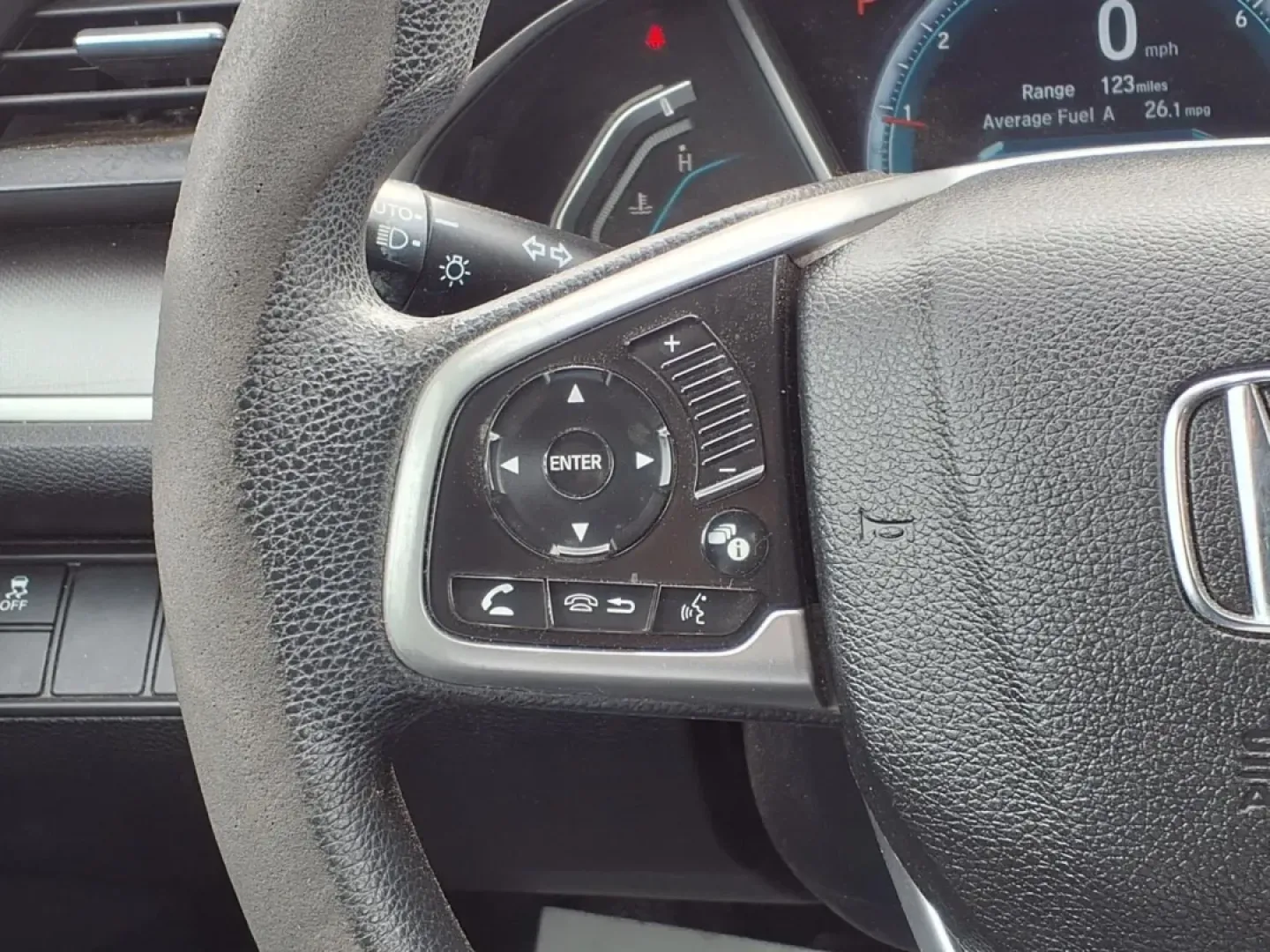 2016 Honda CIVIC EX (19XFC2F74GE) with an 2.0L engine, CVT transmission, located at 1401 N. Hobart, Pampa, TX, 79065, (806) 665-9872, 35.549953, -100.975098 - Need a dependable daily driver for the Panhandle-something that can handle long commutes on US-60, quick school drop-offs, and weekend runs to Lake McClellan without draining your budget? This 2016 Honda Civic EX sedan is built for real life in Pampa, offering Honda reliability, excellent comfort, a - Photo#7