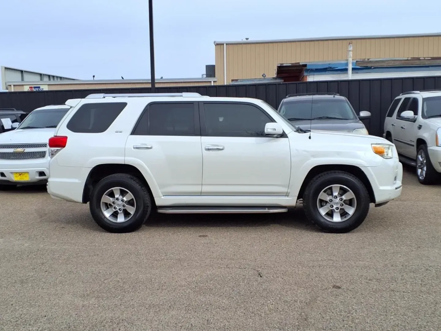 2012 Toyota 4RUNNER SR5 (JTEBU5JR9C5) with an 4.0L engine, Automatic transmission, located at 1401 N. Hobart, Pampa, TX, 79065, (806) 665-9872, 35.549953, -100.975098 - Built for Texas-size weekends and everyday reliability, this 2012 Toyota 4Runner SR5 is the kind of SUV that fits real life in the Texas Panhandle-school drop-offs, long commutes, and spontaneous road trips with plenty of cargo. Finished in classic WHITE and powered by a proven 4.0L gas V6 with an a - Photo#2