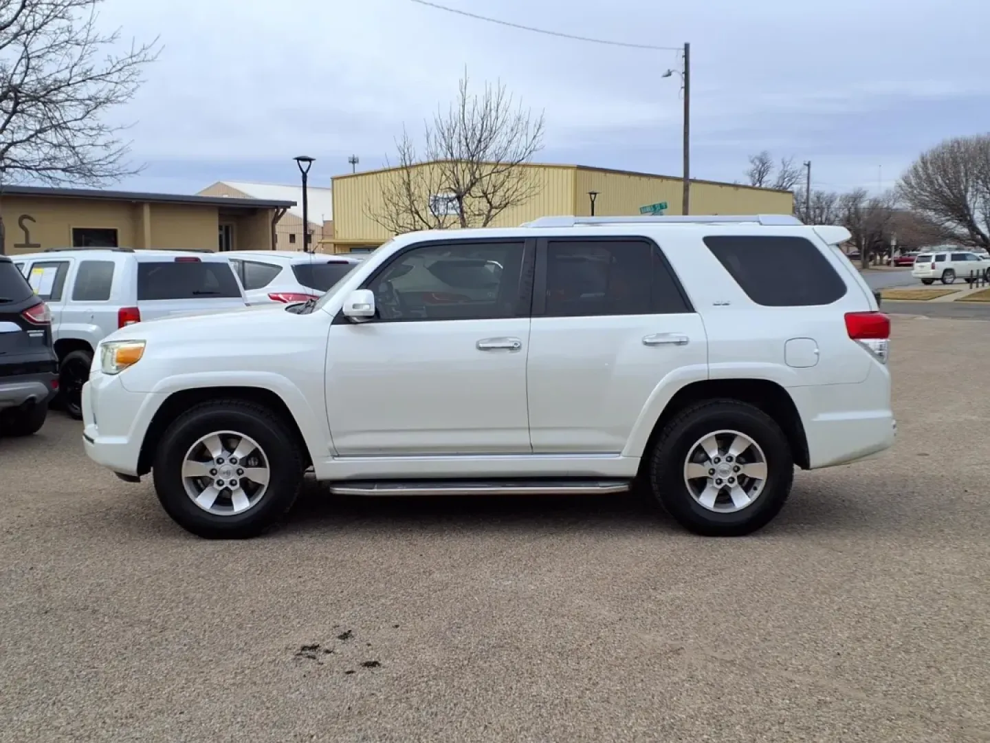 2012 Toyota 4RUNNER SR5 (JTEBU5JR9C5) with an 4.0L engine, Automatic transmission, located at 1401 N. Hobart, Pampa, TX, 79065, (806) 665-9872, 35.549953, -100.975098 - Built for Texas-size weekends and everyday reliability, this 2012 Toyota 4Runner SR5 is the kind of SUV that fits real life in the Texas Panhandle-school drop-offs, long commutes, and spontaneous road trips with plenty of cargo. Finished in classic WHITE and powered by a proven 4.0L gas V6 with an a - Photo#4