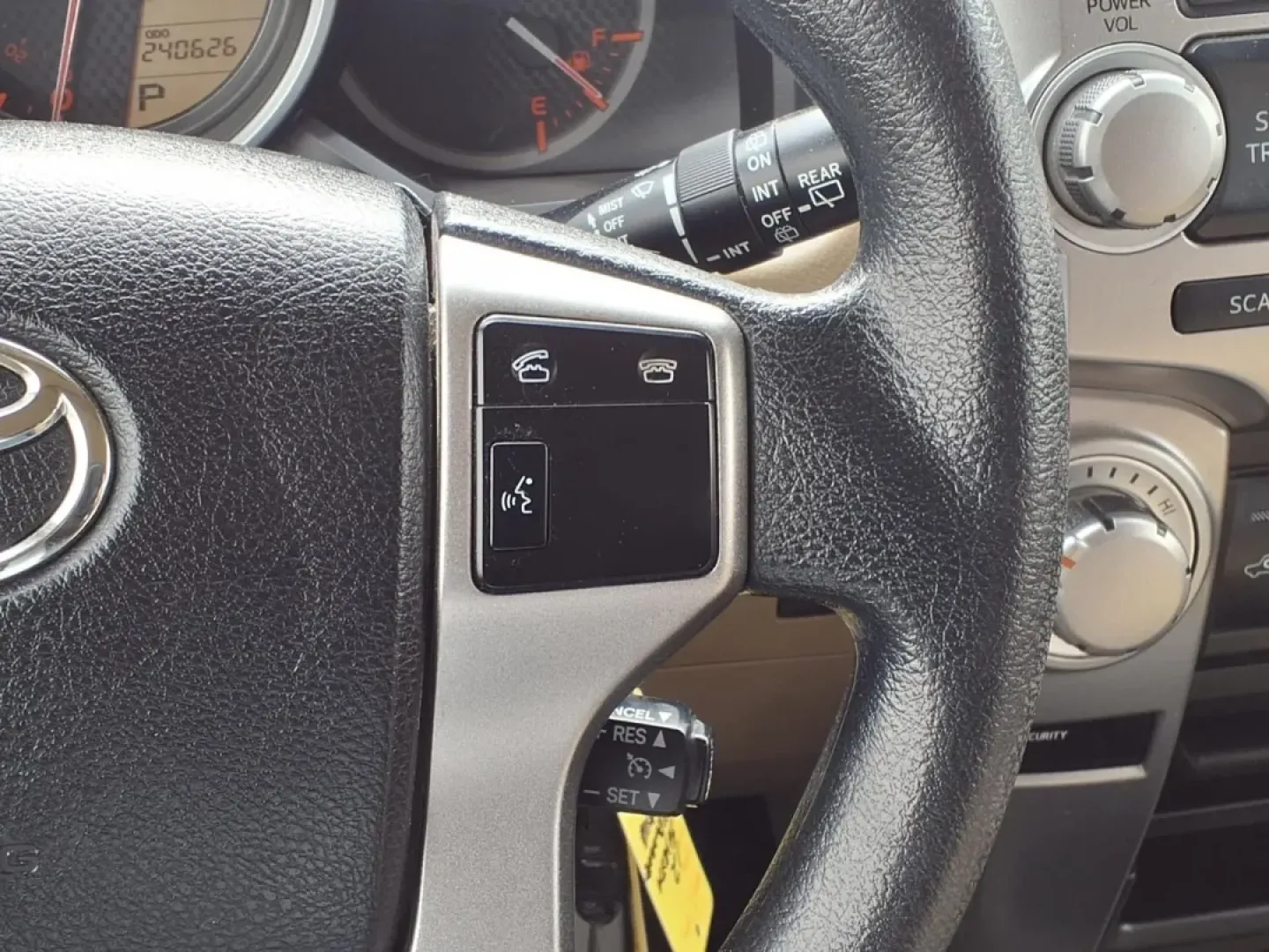 2012 Toyota 4RUNNER SR5 (JTEBU5JR9C5) with an 4.0L engine, Automatic transmission, located at 1401 N. Hobart, Pampa, TX, 79065, (806) 665-9872, 35.549953, -100.975098 - Built for Texas-size weekends and everyday reliability, this 2012 Toyota 4Runner SR5 is the kind of SUV that fits real life in the Texas Panhandle-school drop-offs, long commutes, and spontaneous road trips with plenty of cargo. Finished in classic WHITE and powered by a proven 4.0L gas V6 with an a - Photo#8