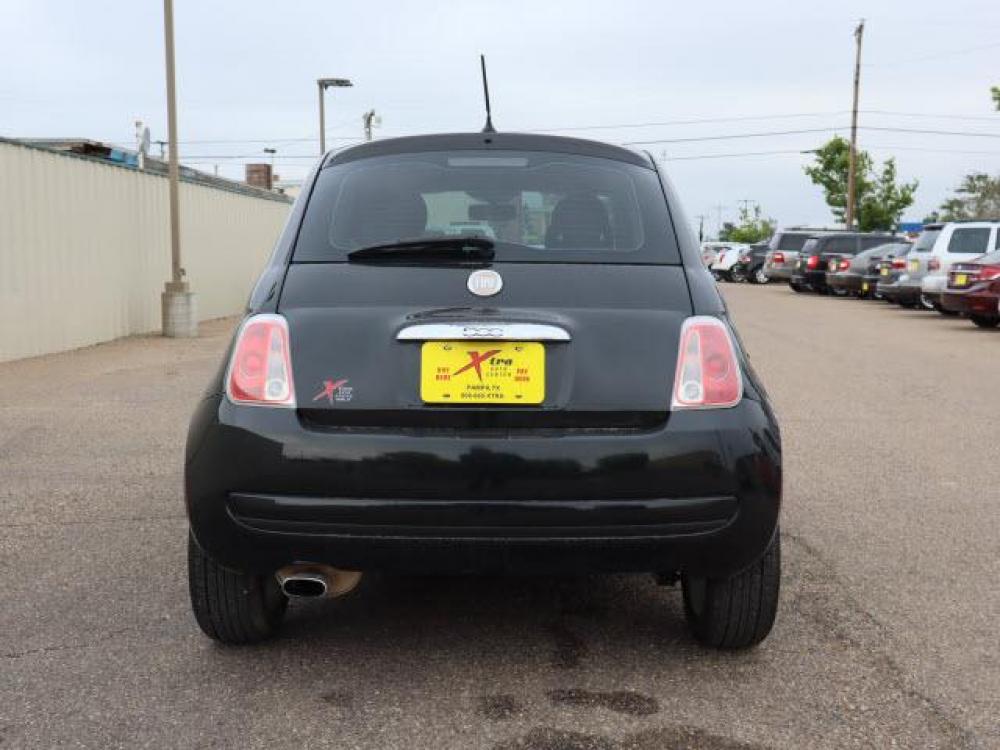 2012 Nero FIAT 500 Pop (3C3CFFARXCT) with an 1.4 4 Cylinder Sequential Multiport Fuel Injection engine, 5-Speed Manual transmission, located at 1401 N. Hobart, Pampa, TX, 79065, (806) 665-9872, 35.549641, -100.971878 - Photo #3