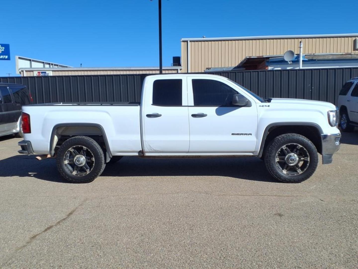 2017 Summit White Gaz GMC Sierra 1500 Base (1GTV2LECXHZ) with an 5.3L EcoTec3 5.3L V8 355hp 383ft. lbs. Direct Injection engine, 6-Speed Shiftable Automatic w/Overdrive transmission, located at 1401 N. Hobart, Pampa, TX, 79065, (806) 665-9872, 35.549953, -100.975098 - Photo#2
