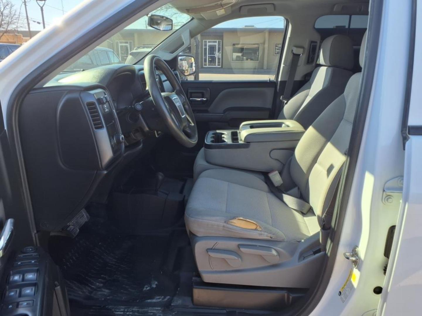 2017 Summit White Gaz GMC Sierra 1500 Base (1GTV2LECXHZ) with an 5.3L EcoTec3 5.3L V8 355hp 383ft. lbs. Direct Injection engine, 6-Speed Shiftable Automatic w/Overdrive transmission, located at 1401 N. Hobart, Pampa, TX, 79065, (806) 665-9872, 35.549953, -100.975098 - Photo#11