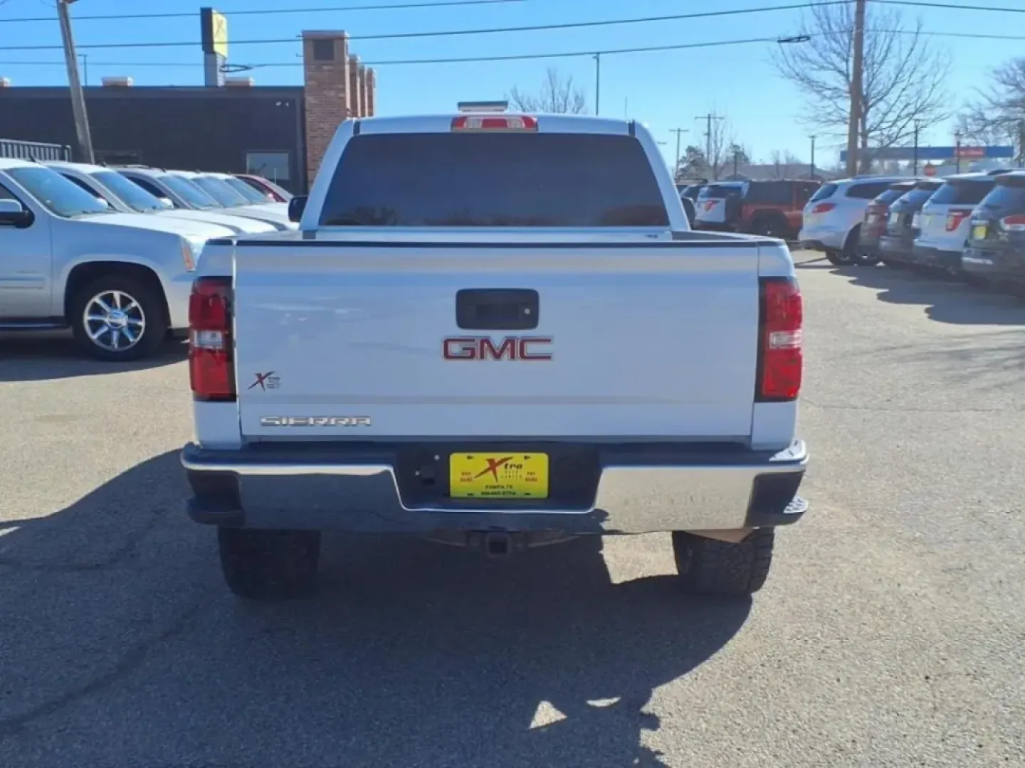 2017 Summit White Gaz GMC Sierra 1500 Base Double Cab 4WD (1GTV2LECXHZ) with an Other engine, Automatic transmission, located at 1401 N. Hobart, Pampa, TX, 79065, (806) 665-9872, 35.549953, -100.975098 - **Experience the Adventure with the 2017 GMC Sierra 1500: Your Ultimate Pickup Solution!**<br /> <br /> Are you ready for your next big adventure? Whether you're hauling gear for a weekend camping trip or making your daily commute more enjoyable, the 2017 GMC Sierra 1500 is the perfect companion. Wi - Photo#3