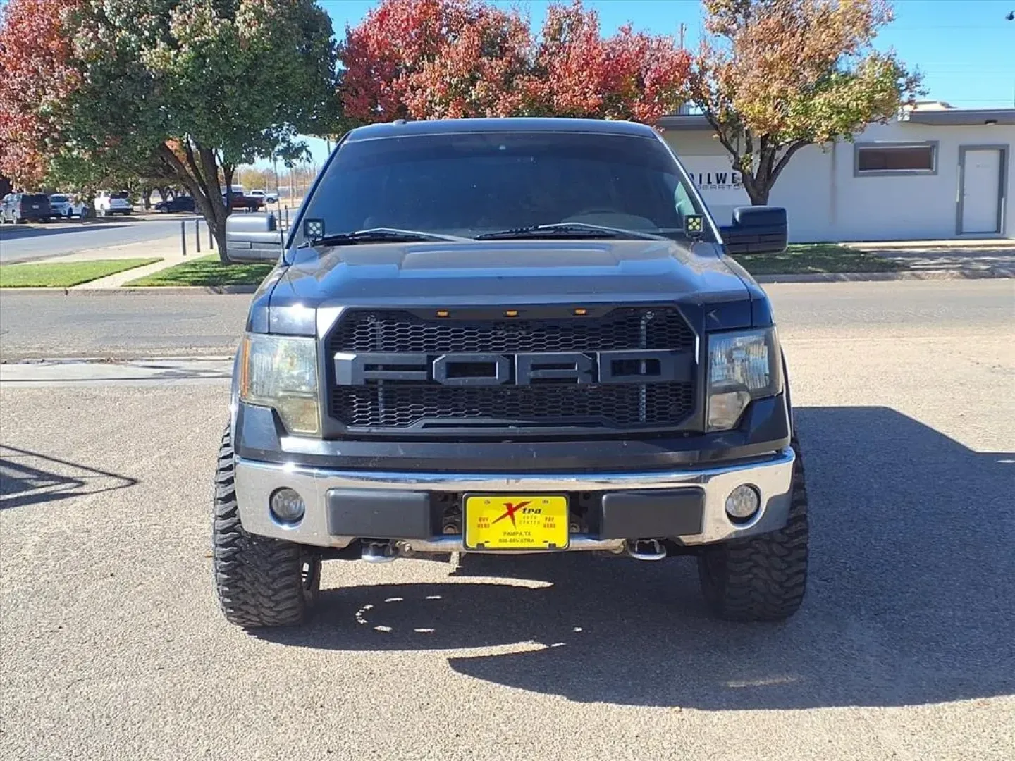 2012 Tuxedo Black Metallic Ford F150 SUPERCREW (1FTFW1EF4CF) with an 5.0L engine, Automatic transmission, located at 1401 N. Hobart, Pampa, TX, 79065, (806) 665-9872, 35.549953, -100.975098 - **Experience Adventure with the 2012 Ford F-150 XL SuperCrew Your Perfect Partner for Life's Journeys!**<br /> <br /> Are you ready to tackle life's adventures with confidence and style? The 2012 Ford F-150 XL SuperCrew is the ultimate truck that fits seamlessly into your lifestyle, whether you're - Photo#1