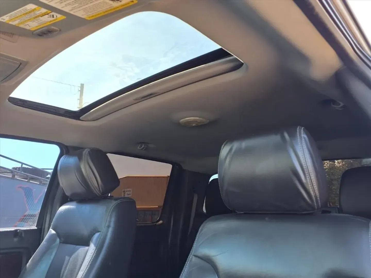 2012 Tuxedo Black Metallic Ford F150 SUPERCREW (1FTFW1EF4CF) with an 5.0L engine, Automatic transmission, located at 1401 N. Hobart, Pampa, TX, 79065, (806) 665-9872, 35.549953, -100.975098 - **Experience Adventure with the 2012 Ford F-150 XL SuperCrew Your Perfect Partner for Life's Journeys!**<br /> <br /> Are you ready to tackle life's adventures with confidence and style? The 2012 Ford F-150 XL SuperCrew is the ultimate truck that fits seamlessly into your lifestyle, whether you're - Photo#5