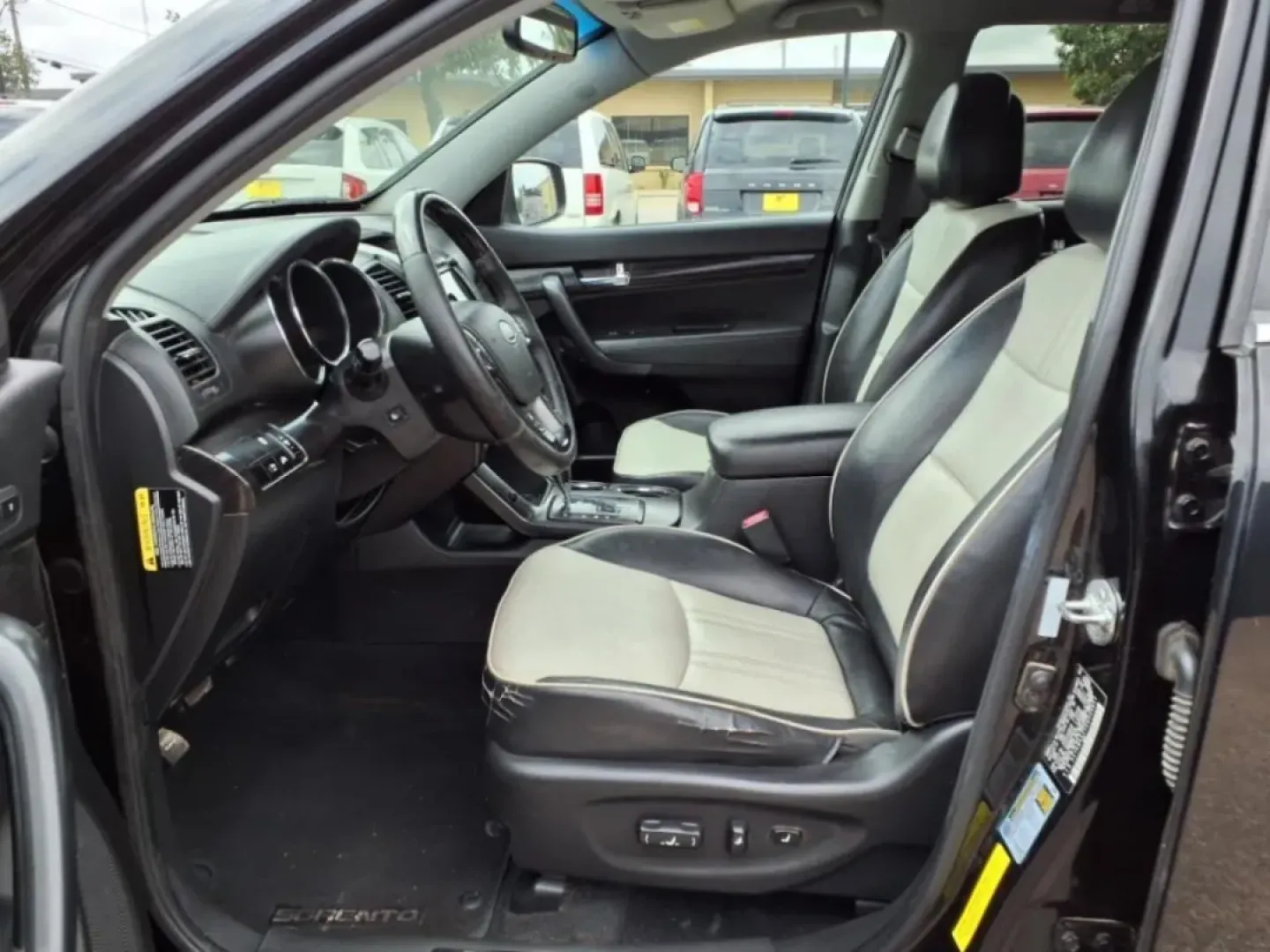 2013 Ebony Black Kia Sorento SX 2WD (5XYKW4A21DG) with an Other engine, Automatic transmission, located at 1401 N. Hobart, Pampa, TX, 79065, (806) 665-9872, 35.549953, -100.975098 - If you're seeking the perfect vehicle for weekend adventures or family outings, look no further than this 2013 Kia Sorento SX 2WD, available now at Xtra Auto Center in Pampa, TX. This SUV is designed to accommodate all your needs, whether it's a road trip to the stunning Palo Duro Canyon or daily co - Photo#12