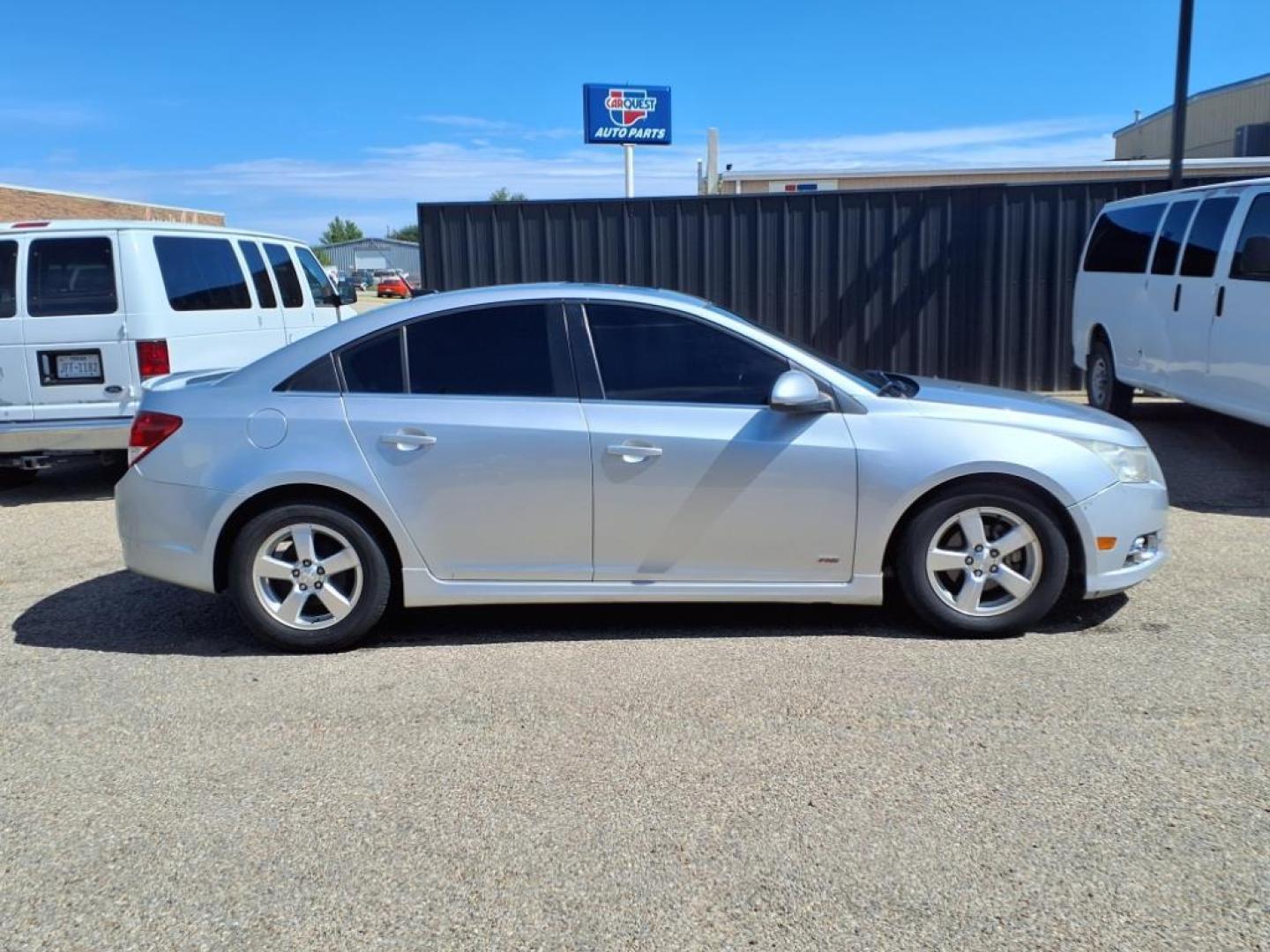2014 Silver Ice Metallic Chevrolet Cruze 1LT Auto (1G1PC5SBXE7) with an 1.4L Ecotec 1.4L Turbo I4 138hp 148ft. lbs. Sequential Multiport Fuel Injection engine, 6-Speed Shiftable Automatic transmission, located at 1401 N. Hobart, Pampa, TX, 79065, (806) 665-9872, 35.549953, -100.975098 - Photo#2