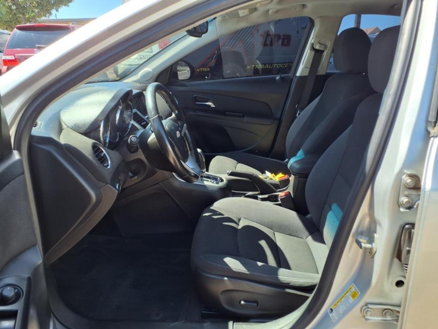 2014 Silver Ice Metallic Chevrolet Cruze 1LT Auto (1G1PC5SBXE7) with an 1.4L Ecotec 1.4L Turbo I4 138hp 148ft. lbs. Sequential Multiport Fuel Injection engine, 6-Speed Shiftable Automatic transmission, located at 1401 N. Hobart, Pampa, TX, 79065, (806) 665-9872, 35.549953, -100.975098 - Photo#12