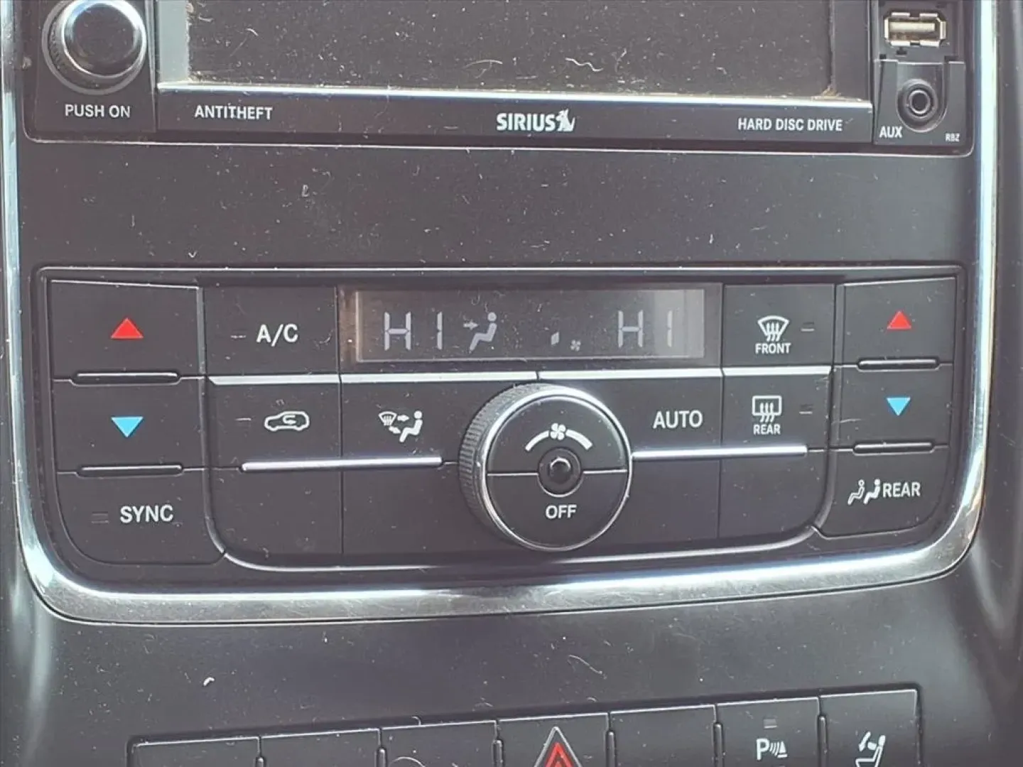 2013 Brilliant Black Crystal Pearl Coat Dodge Durango SXT AWD (1C4RDJAG1DC) with an Other engine, located at 1401 N. Hobart, Pampa, TX, 79065, (806) 665-9872, 35.549953, -100.975098 - **Start Your Next Adventure with the 2013 Dodge Durango SXT AWD** <br /> If you're a family on the go or someone who craves weekend adventures, the 2013 Dodge Durango SXT AWD is the perfect SUV to elevate your lifestyle. Whether you're navigating the bustling streets of Pampa, TX, or heading out fo - Photo#6