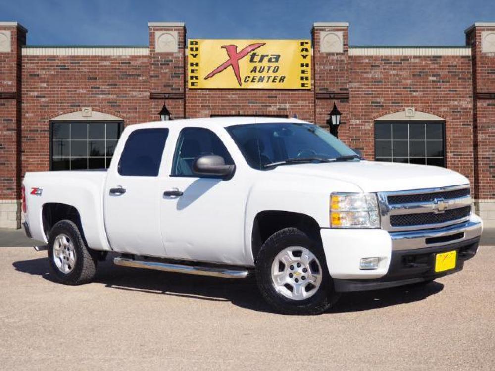 2009 Summit White Chevrolet Silverado 1500 LT (3GCEK23M99G) with an 5.3 8 Cylinder Fuel Injected engine, Automatic transmission, located at 1401 N. Hobart, Pampa, TX, 79065, (806) 665-9872, 35.549641, -100.971878 - Photo #0